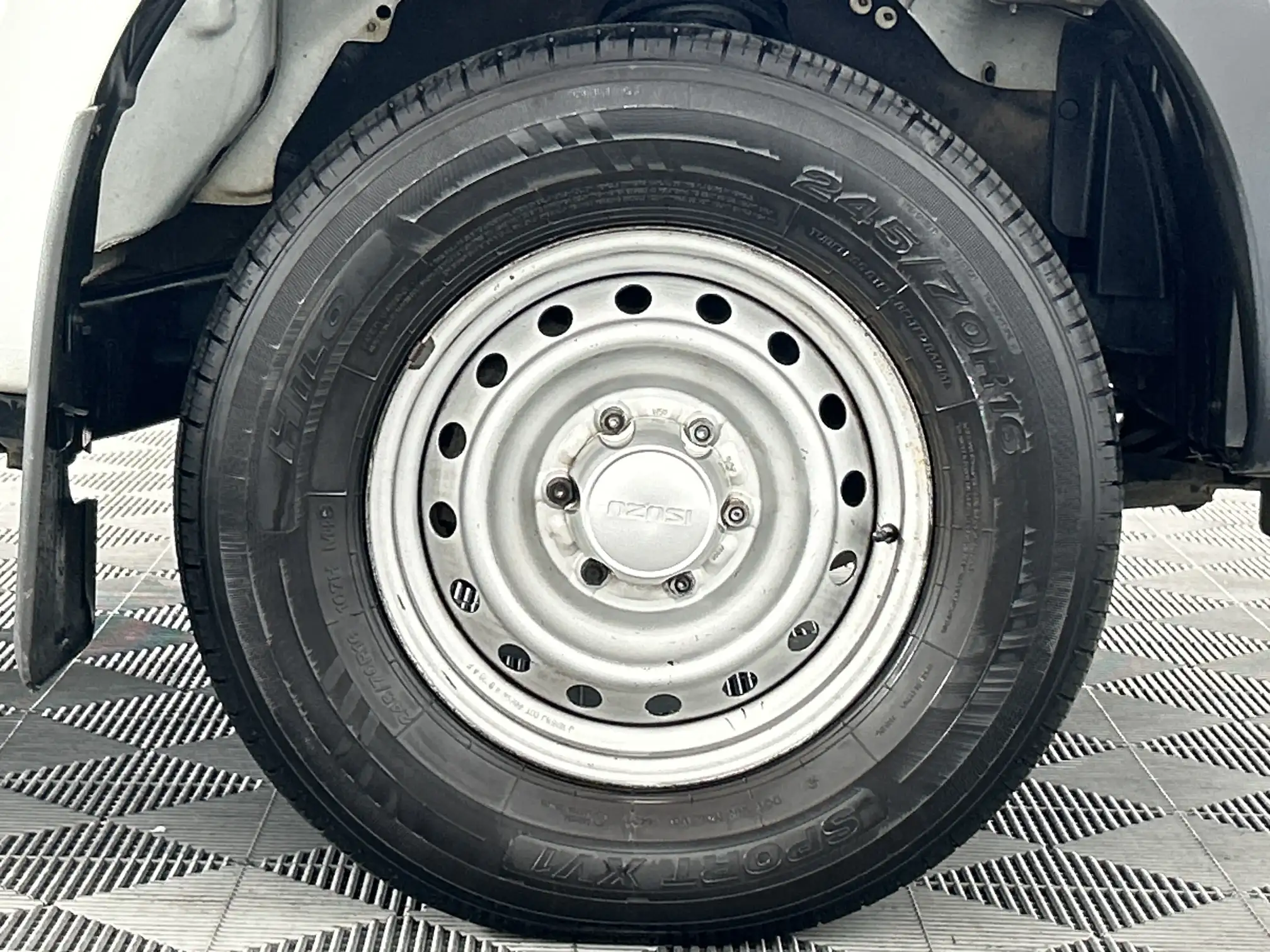 Isuzu D-MAX