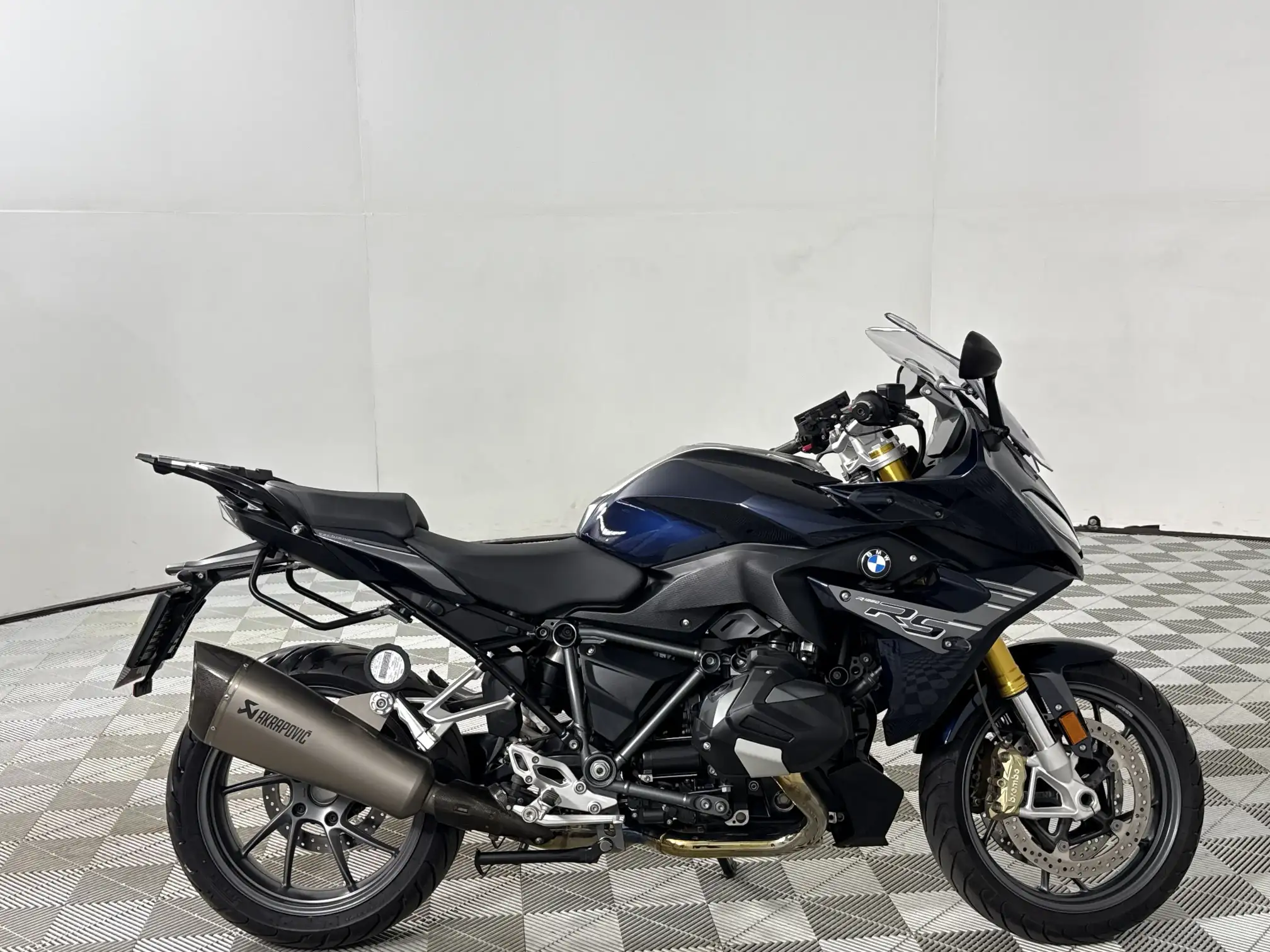 2022 BMW R Series