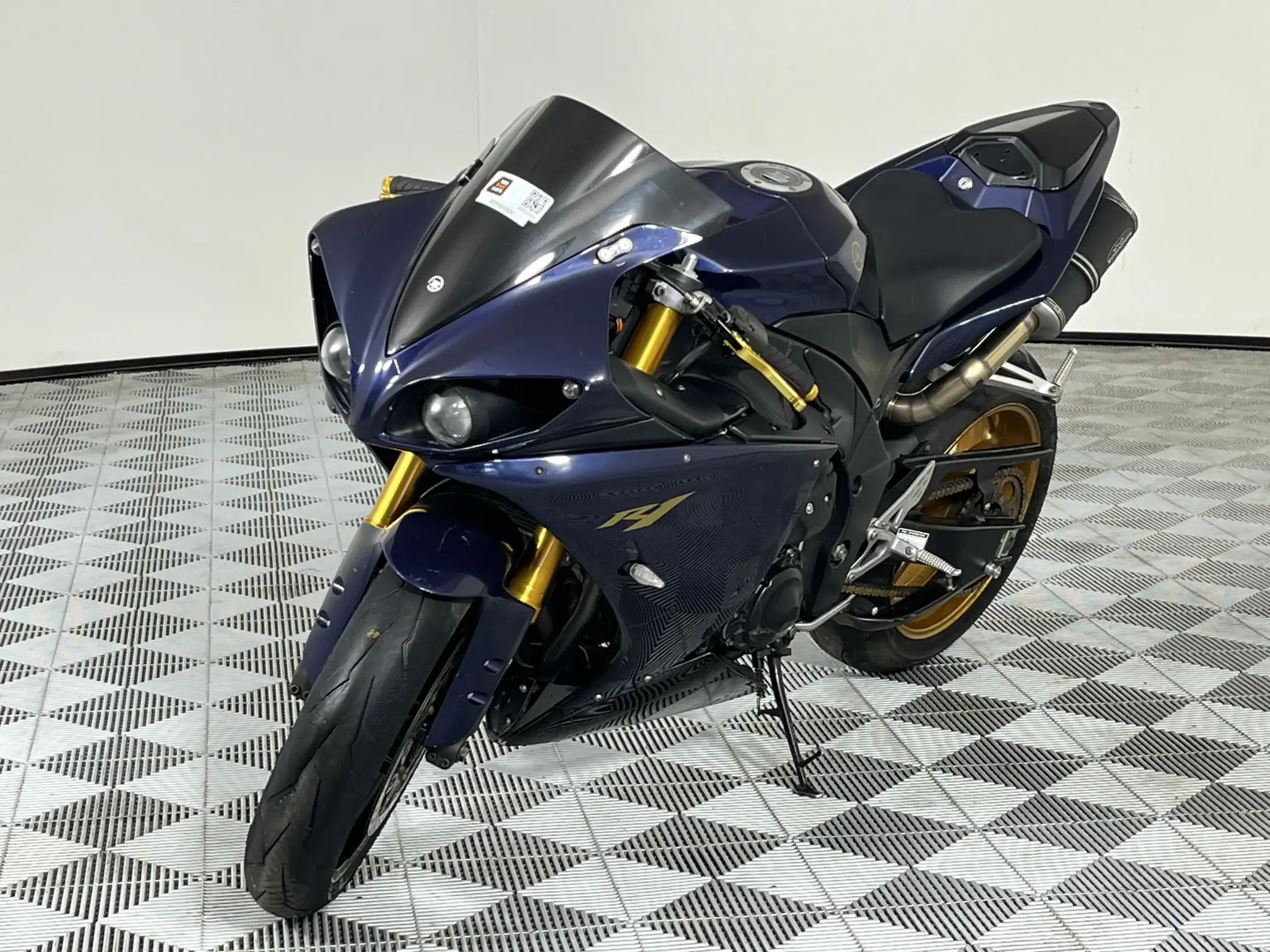 Yamaha YZF R1