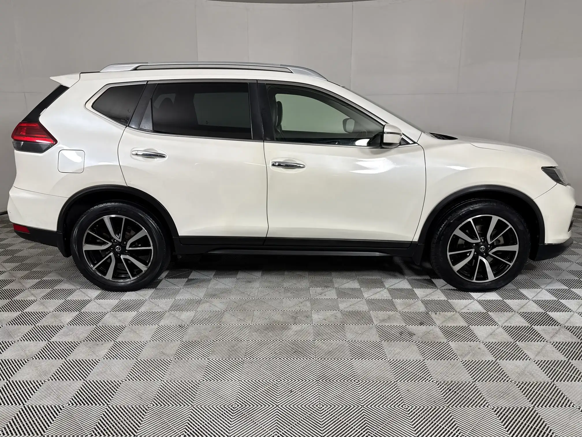 Nissan X Trail