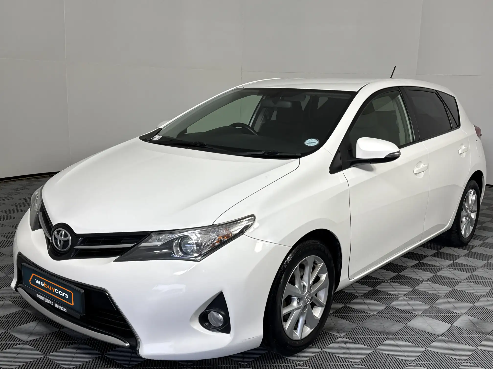 2015 Toyota Auris