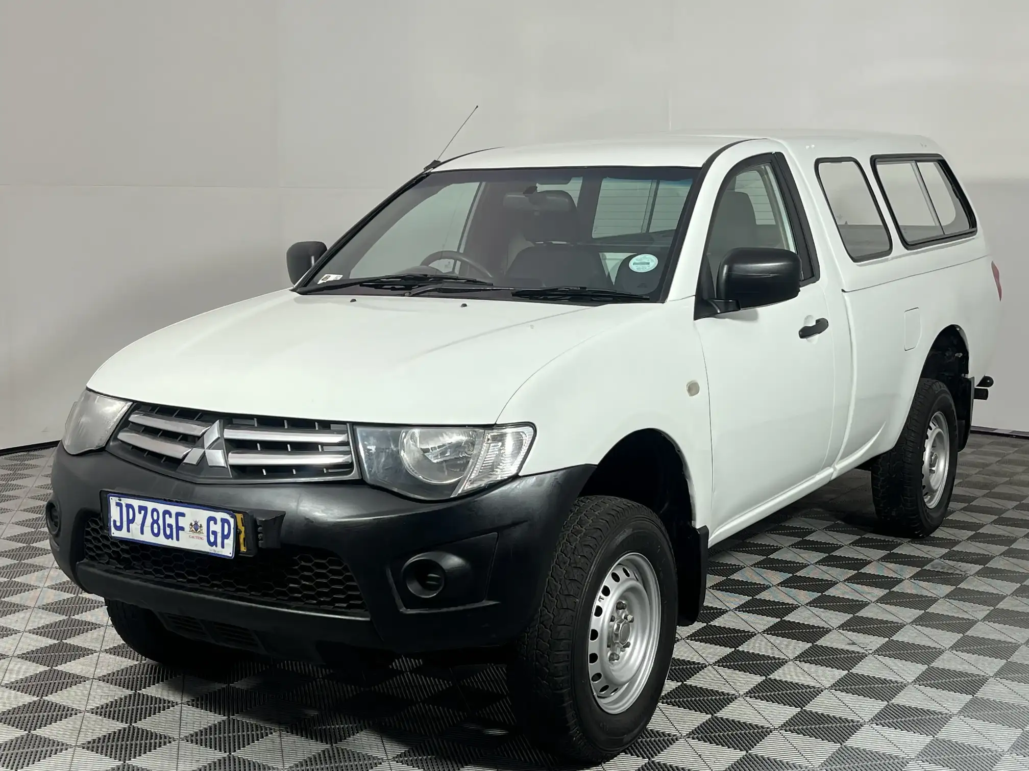 2014 Mitsubishi Triton