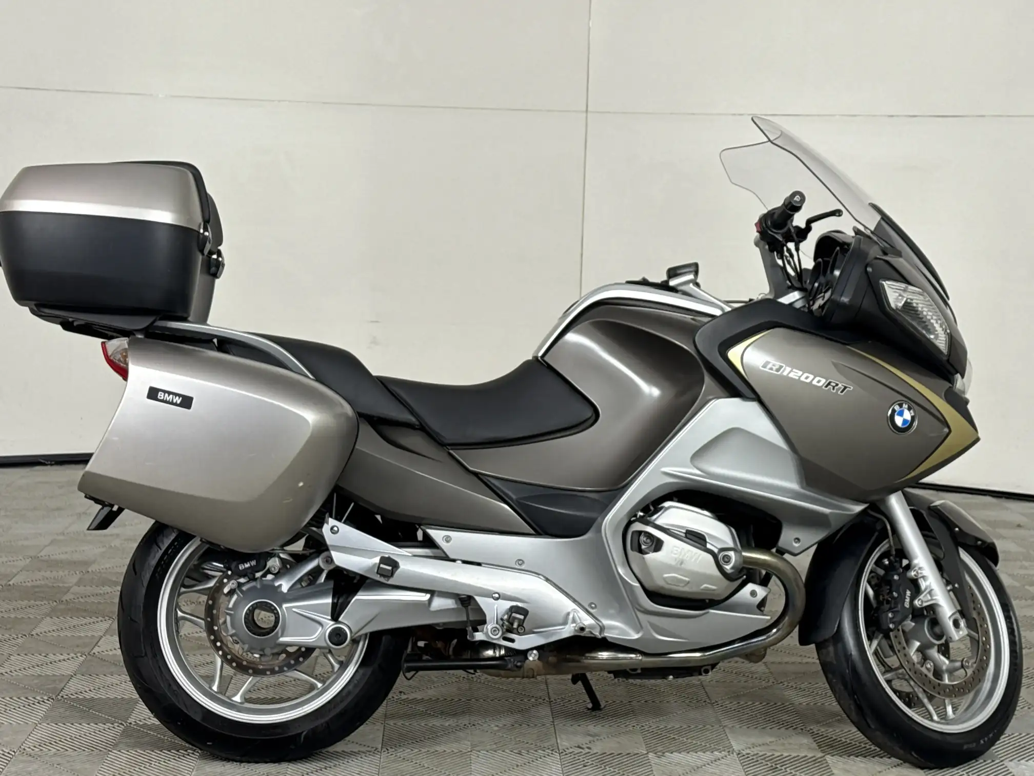 2010 BMW R Series