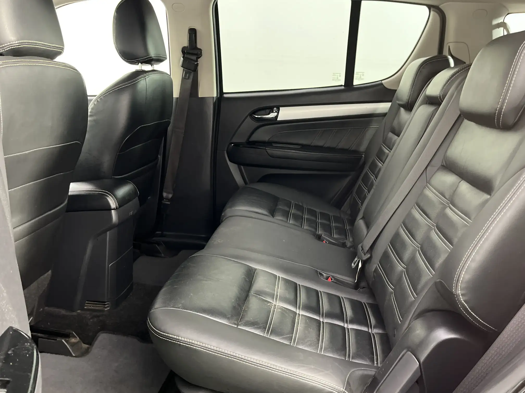 Isuzu MU-X