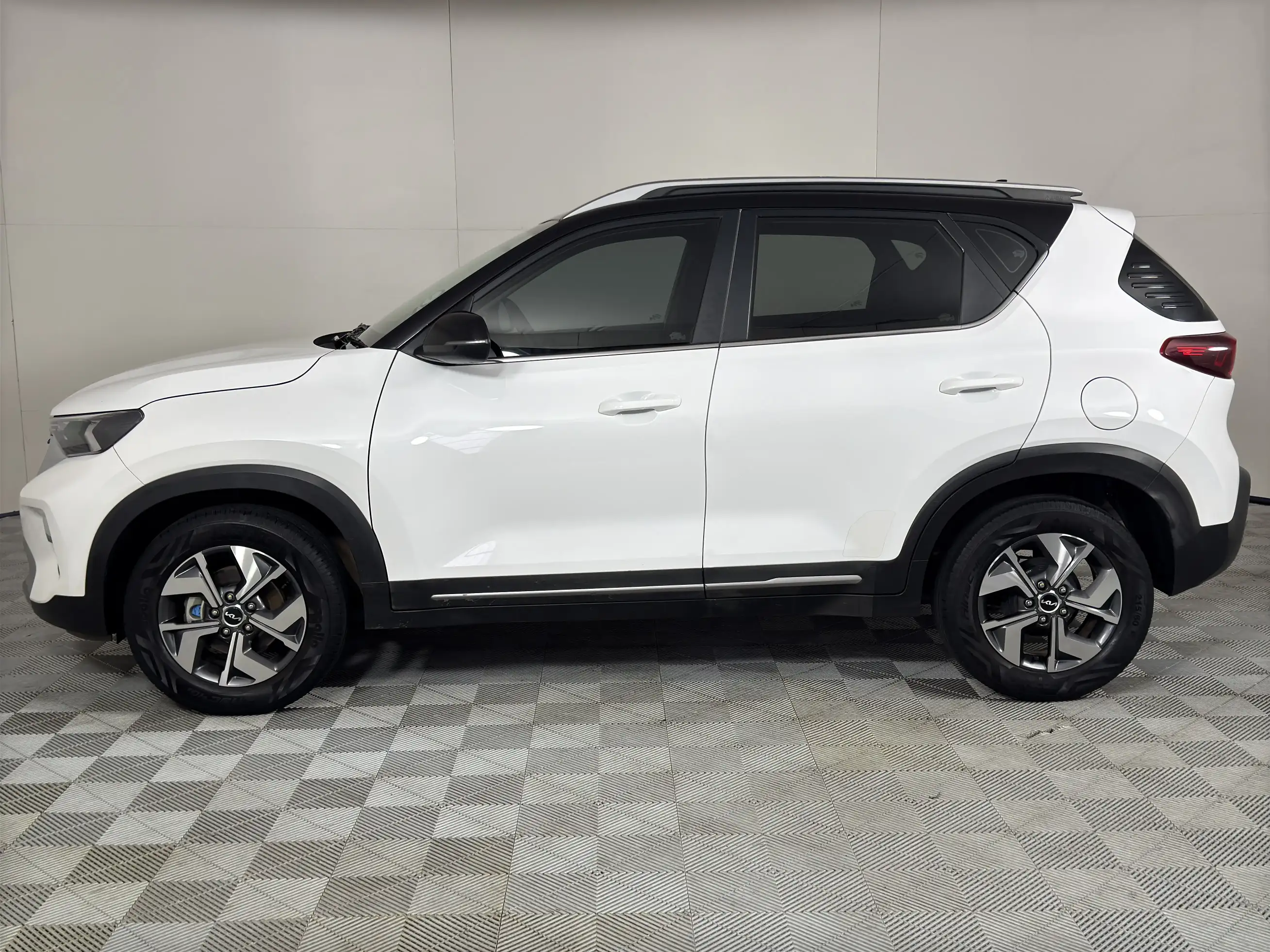 KIA Sonet