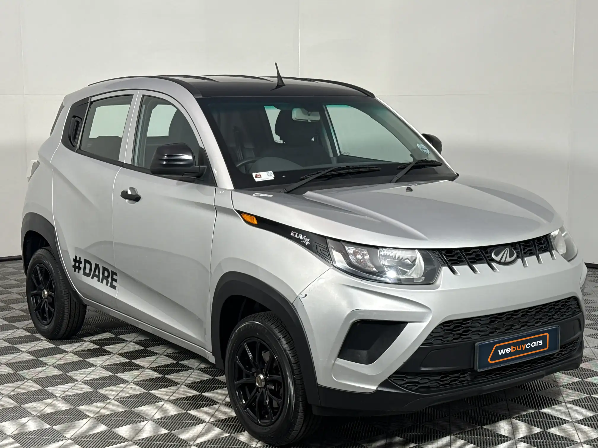 Mahindra KUV 100