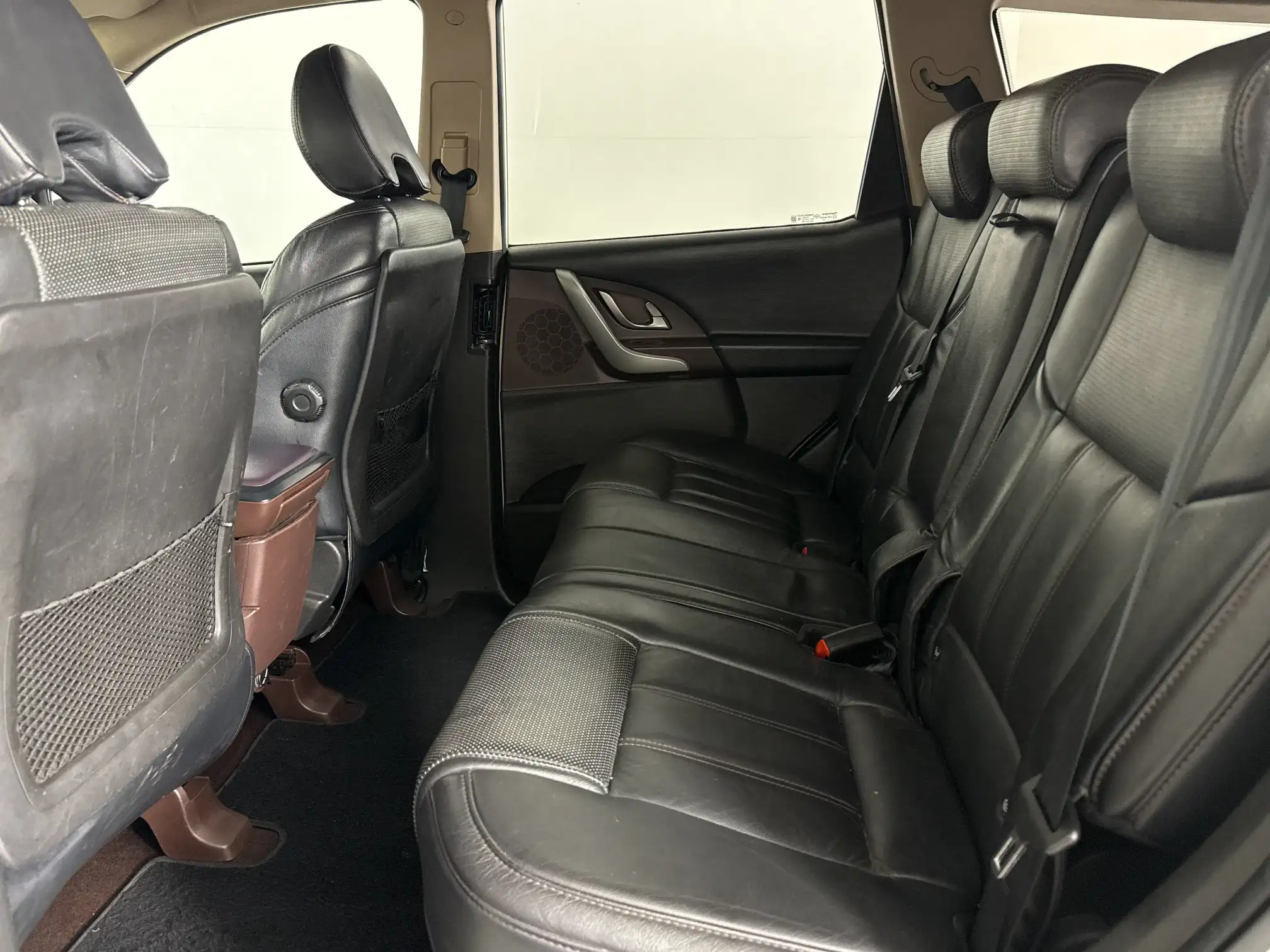 Mahindra XUV