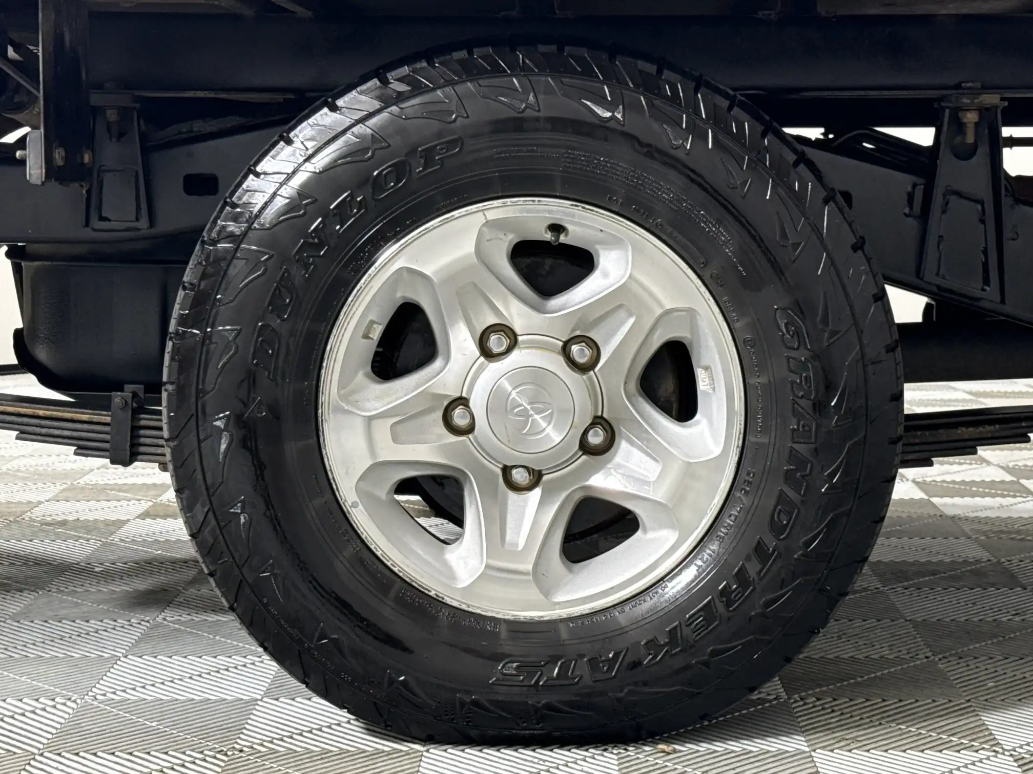 Toyota Land Cruiser 79