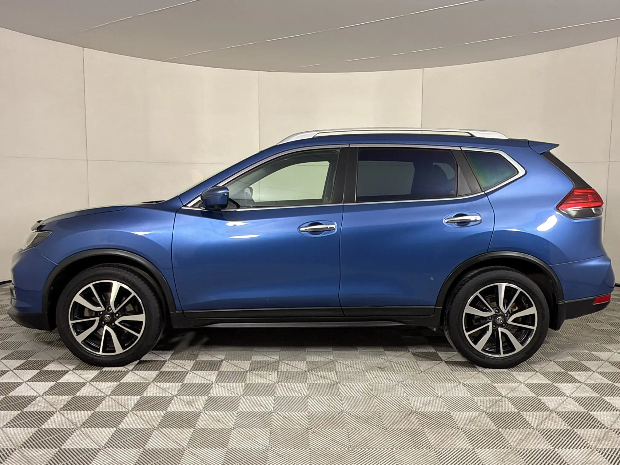Nissan X Trail