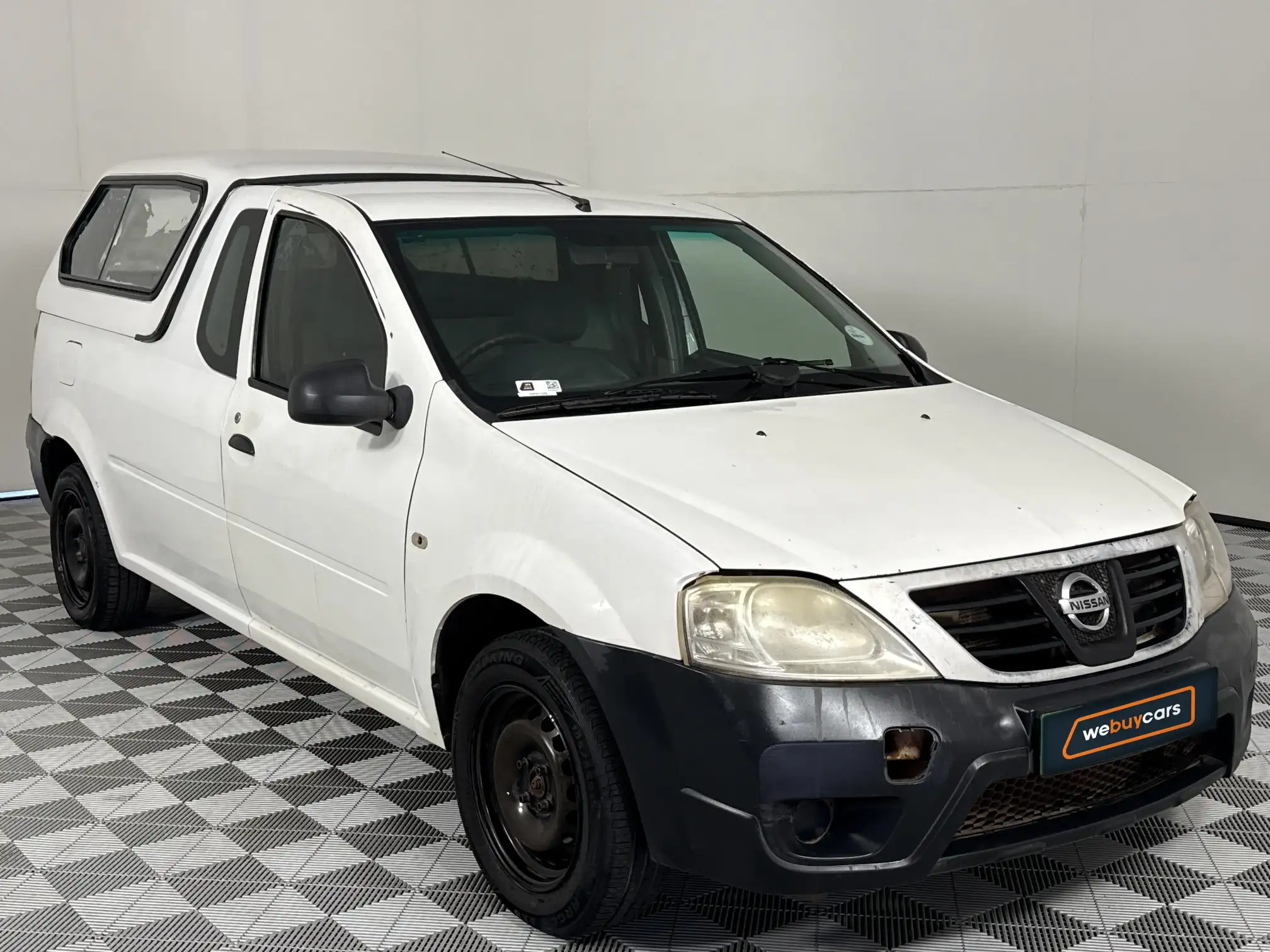 Nissan NP200