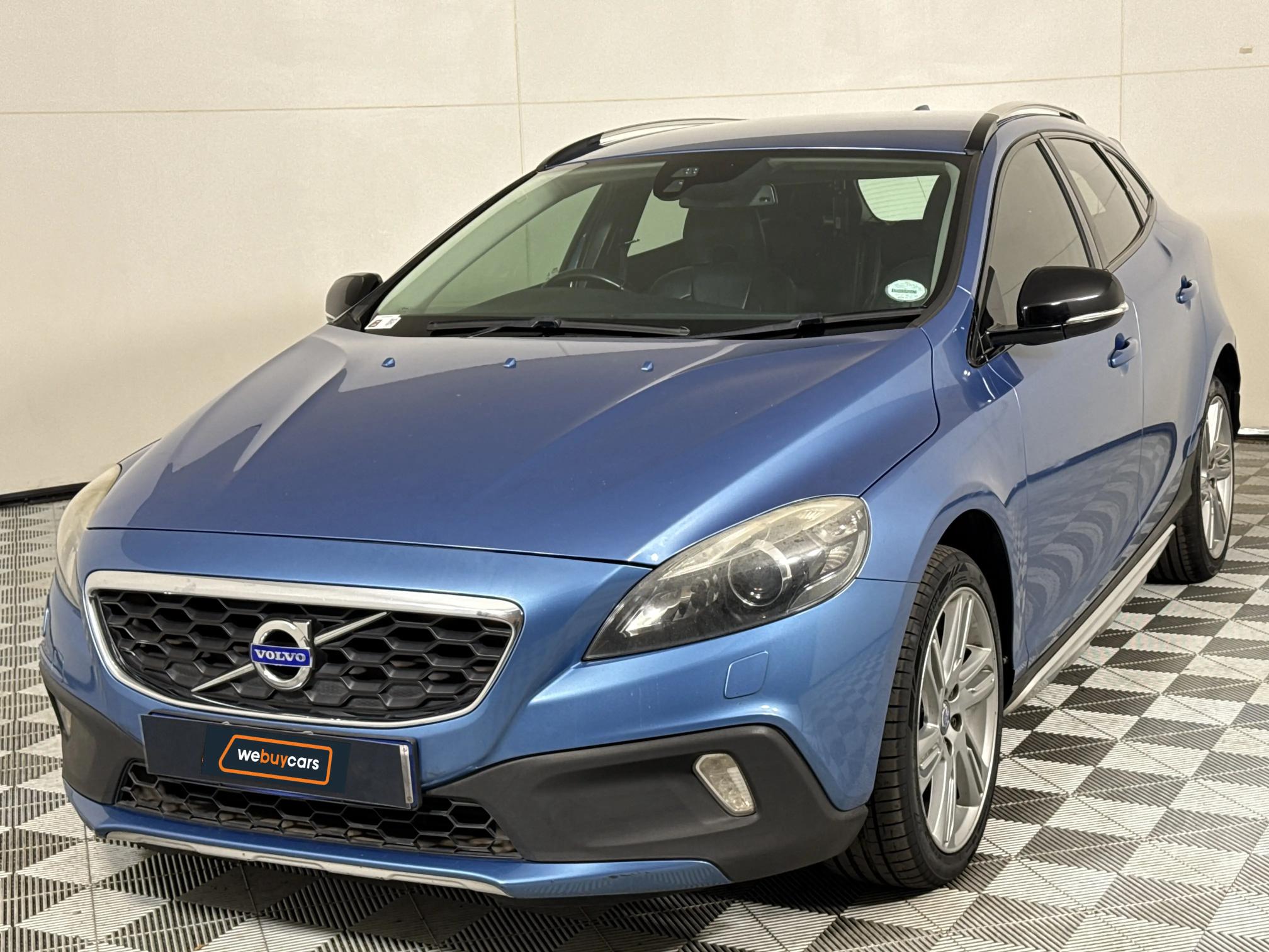 Volvo V40 Cross Country T4 Essential Powershift