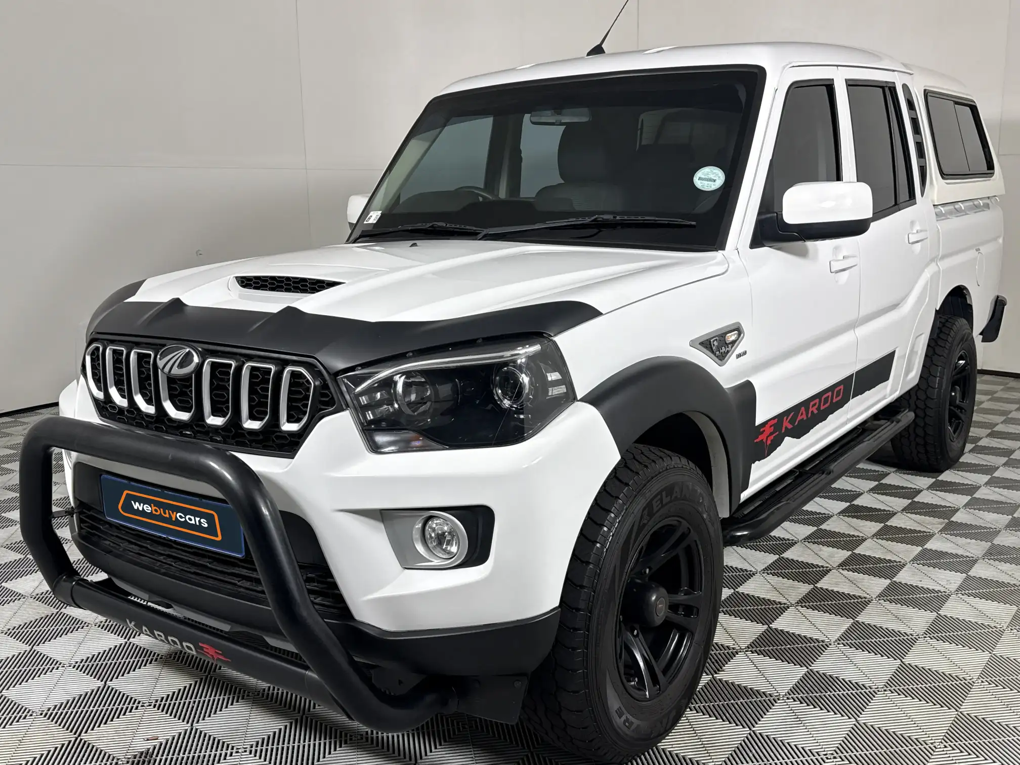 2025 Mahindra PIK UP