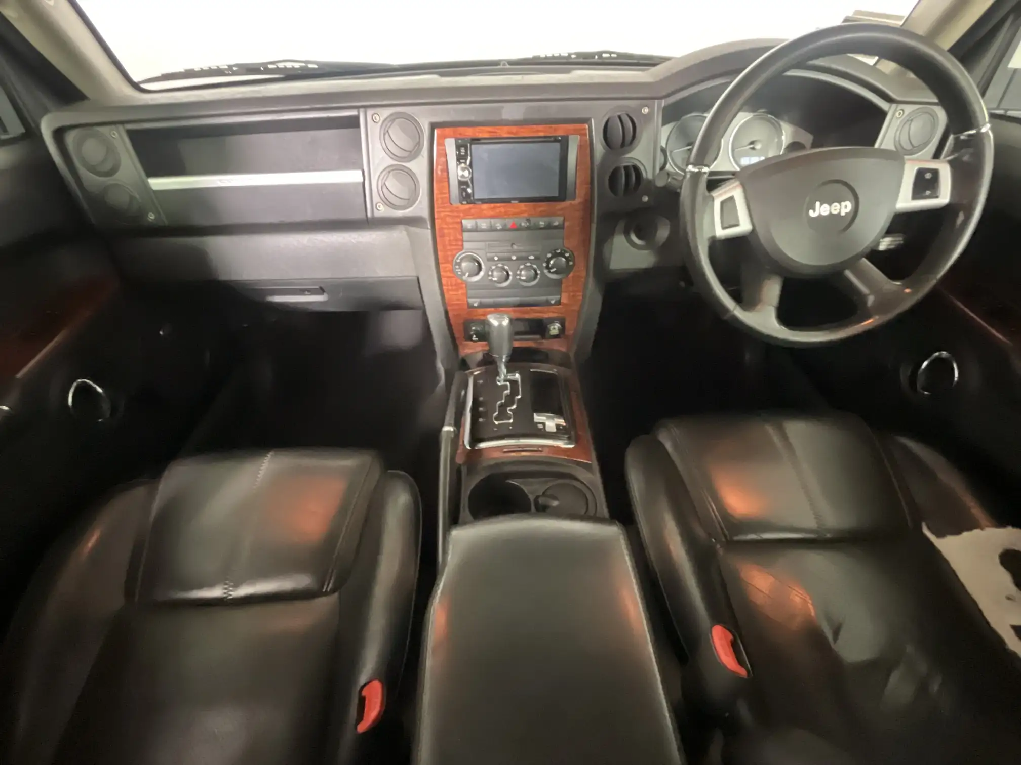 Jeep Commander