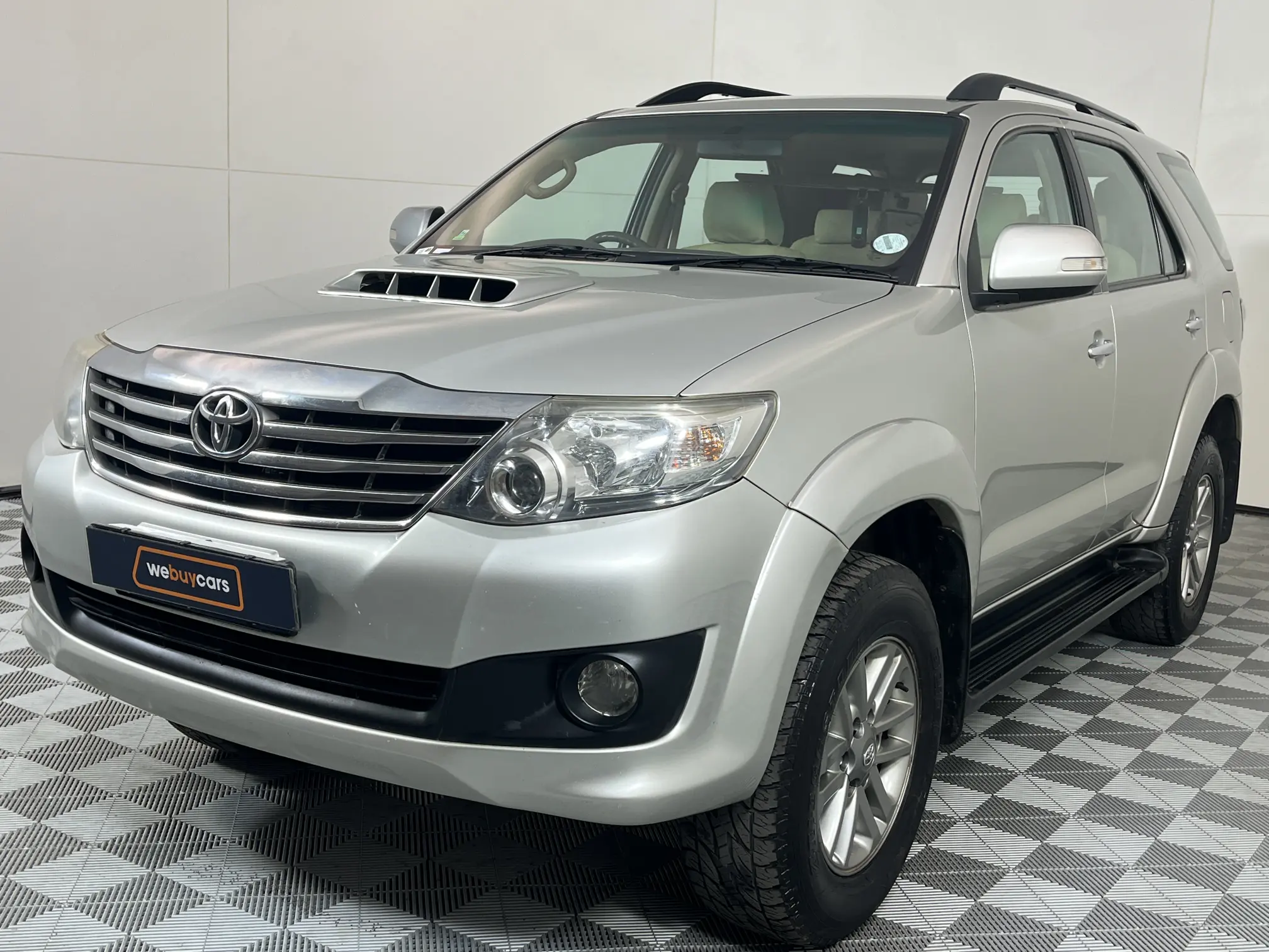 2013 Toyota Fortuner 2.5d-4d RB