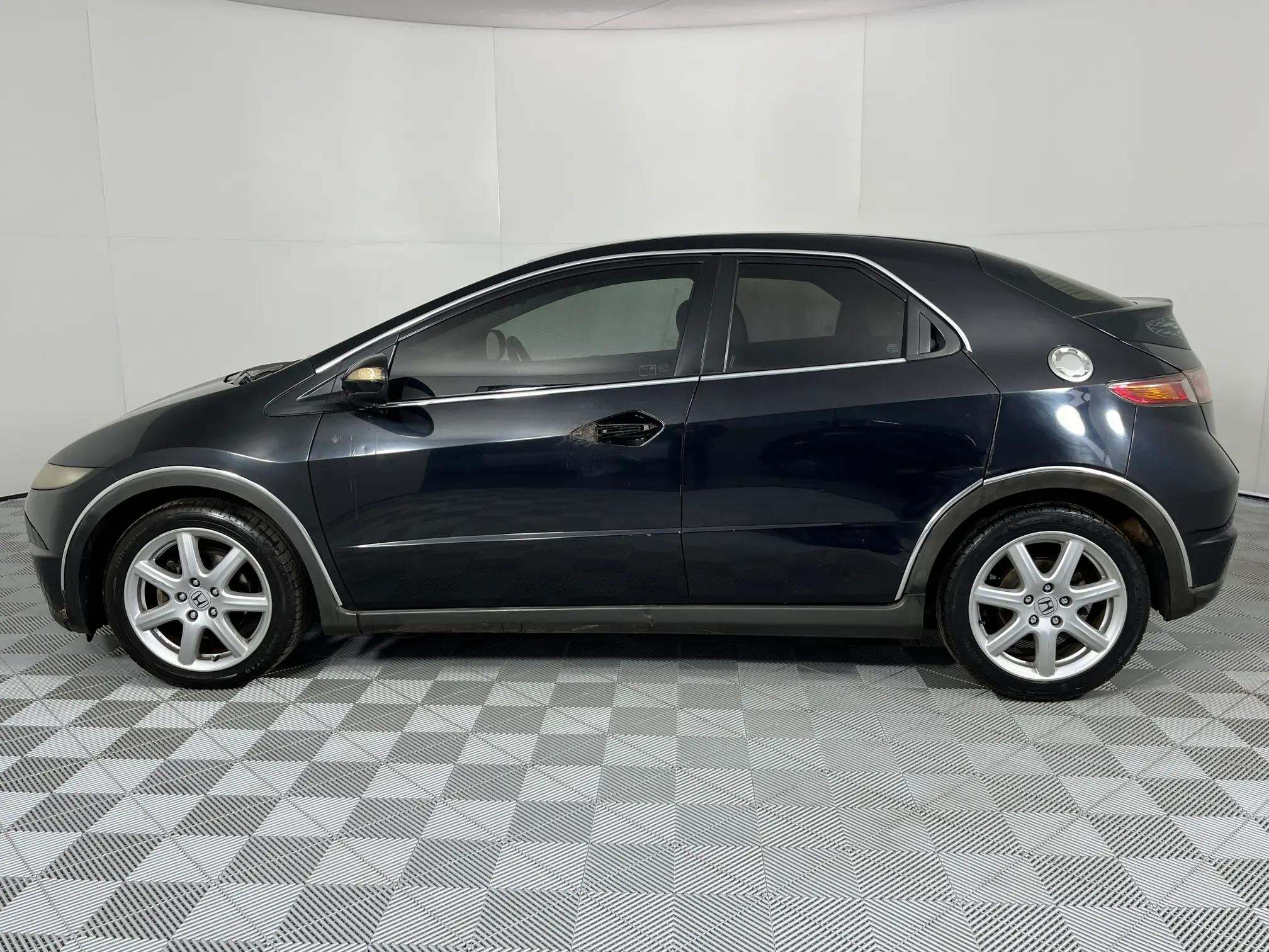 Honda Civic VIII 2.2 CDTi VXi 5 Door for sale R 39 900 Carfind.co.za