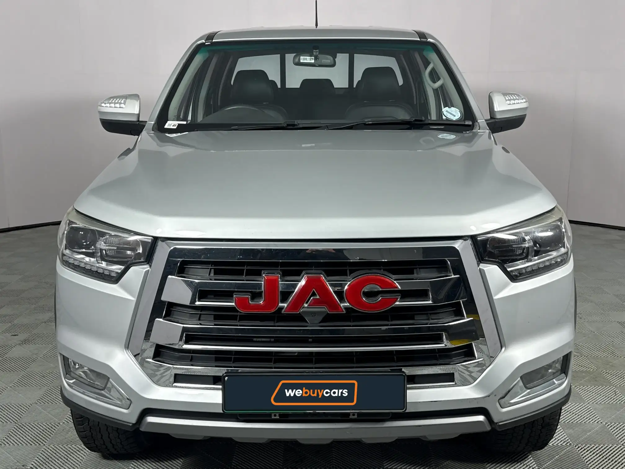 JAC T6