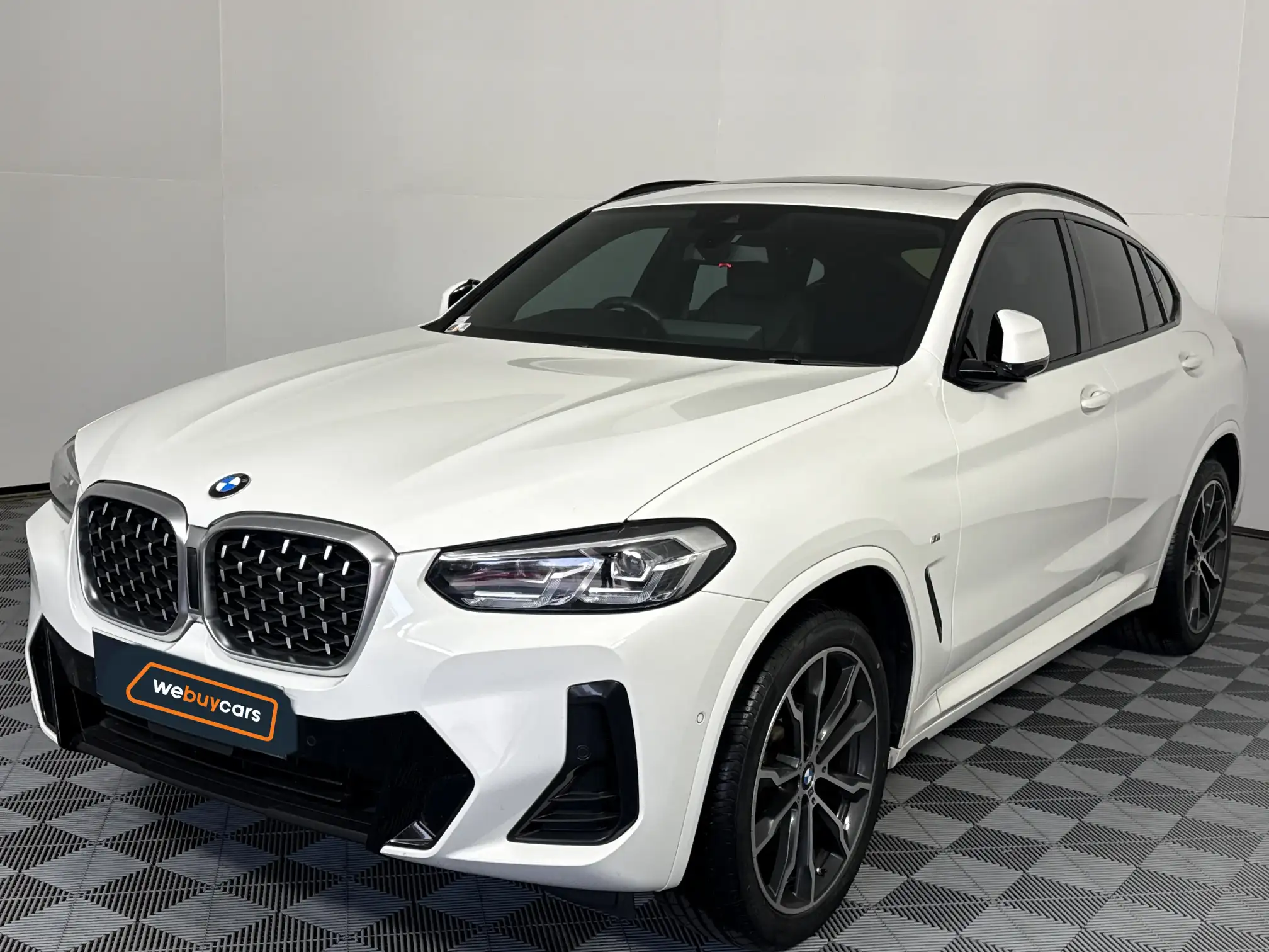 2022 BMW X4