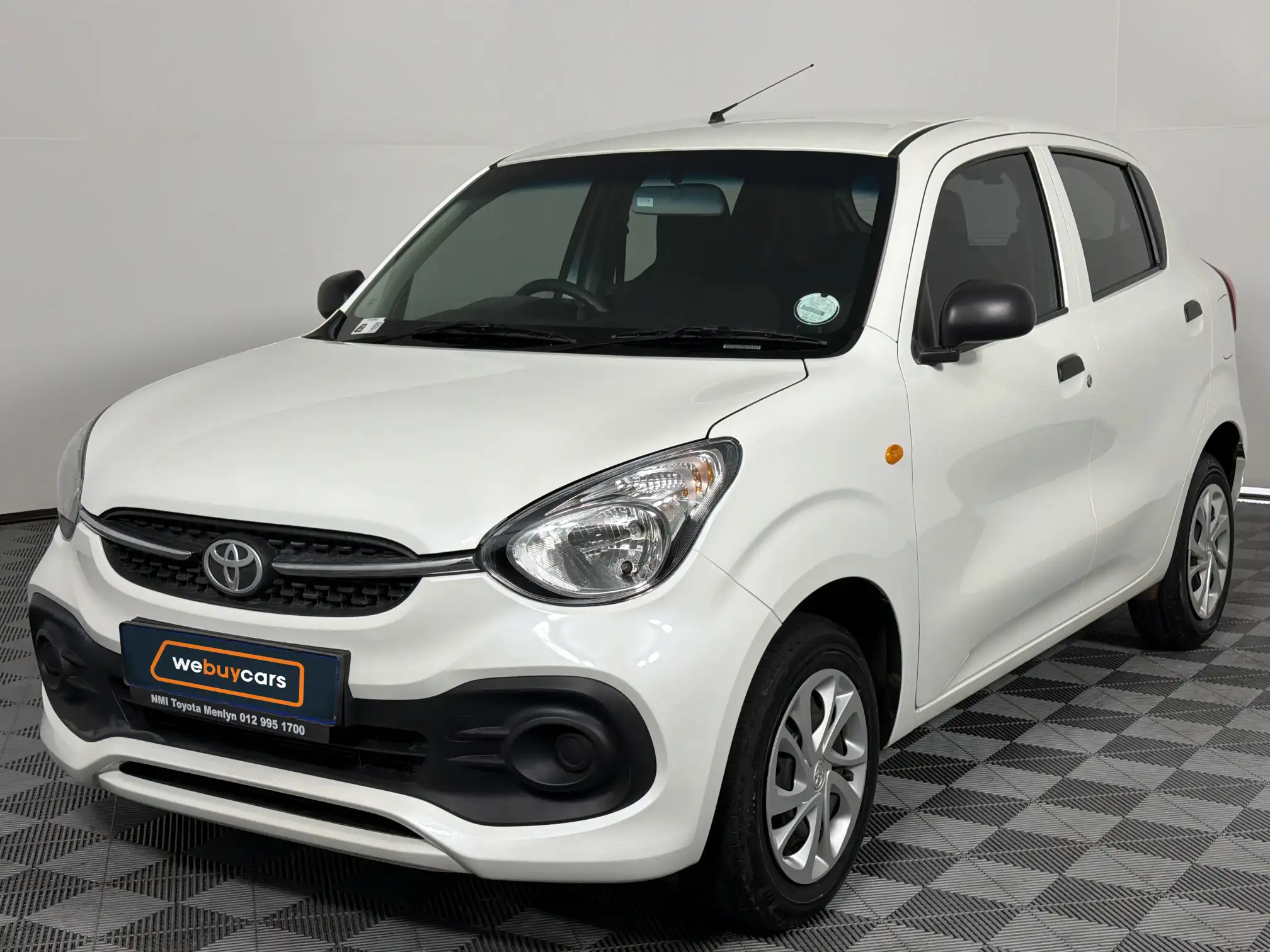 2023 Toyota Vitz