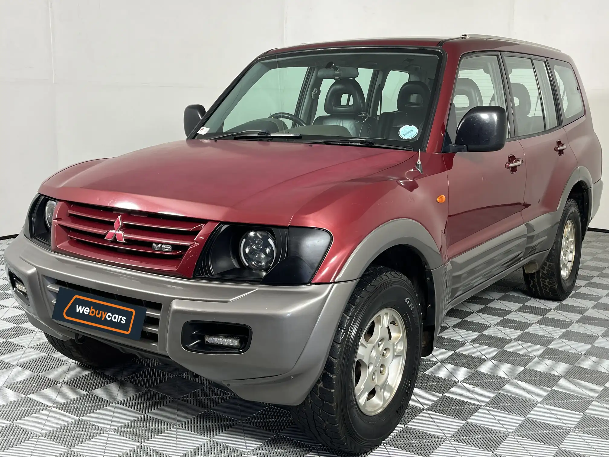 2000 Mitsubishi Pajero