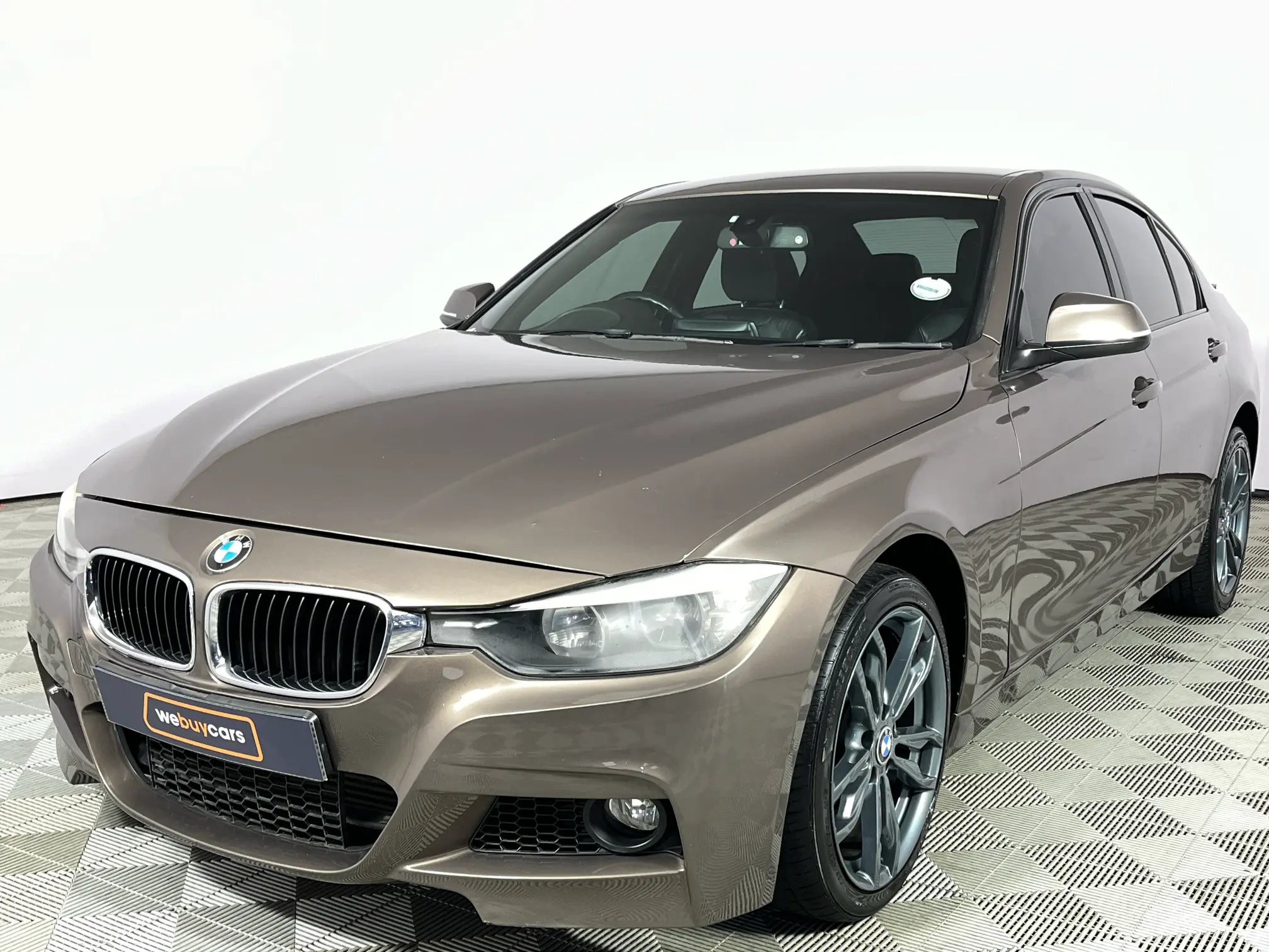 2012 BMW 3 Series 320i (F30)