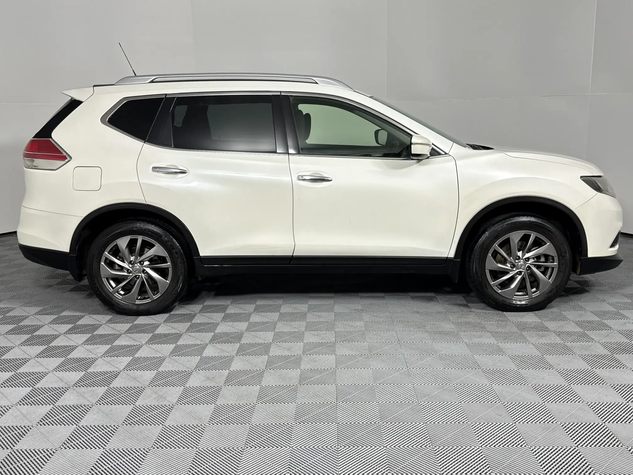 Nissan X Trail