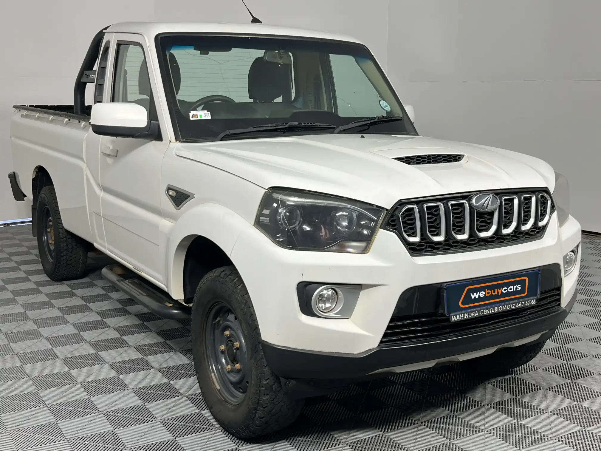 Mahindra PIK UP