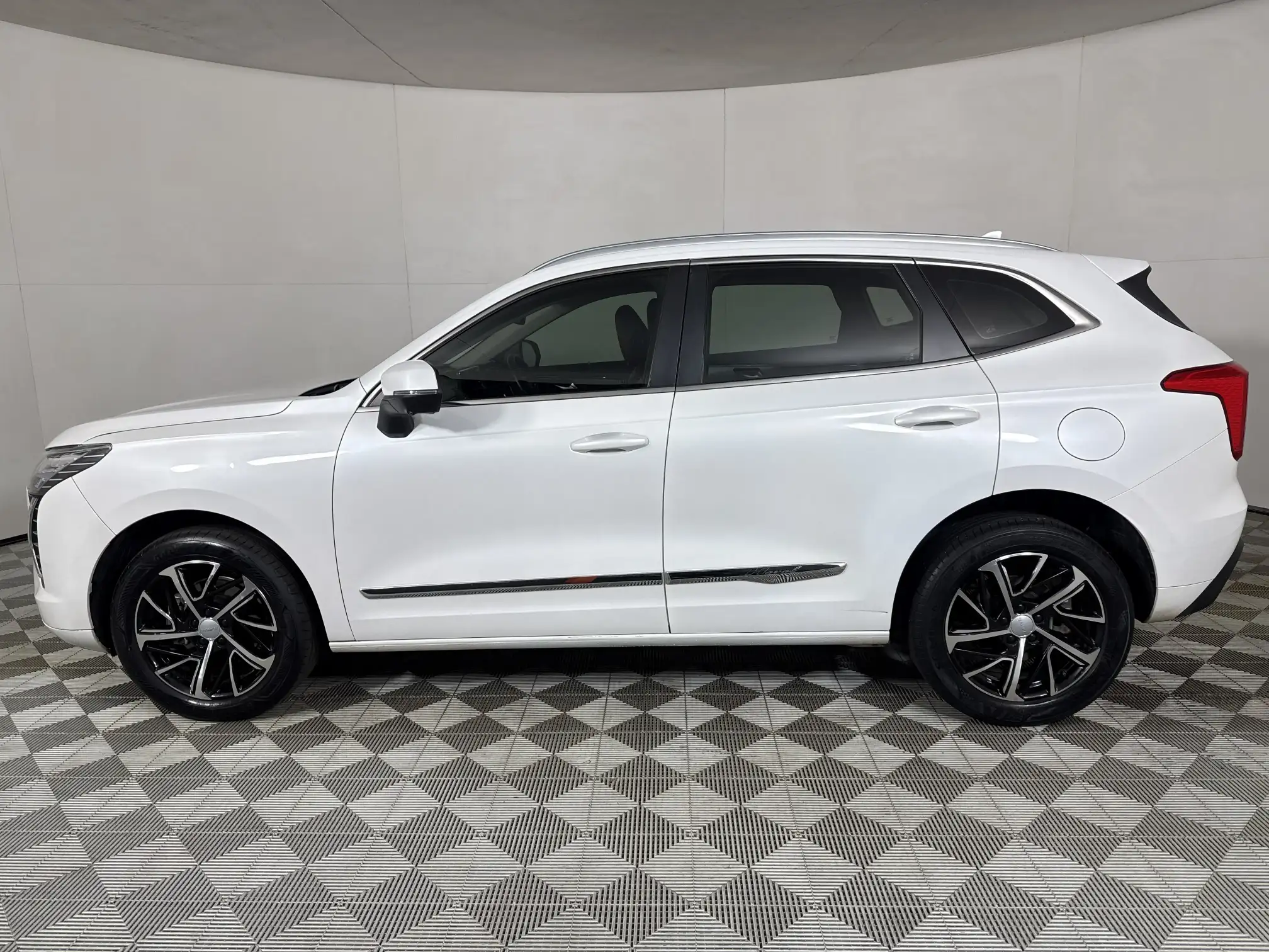 Haval Jolion