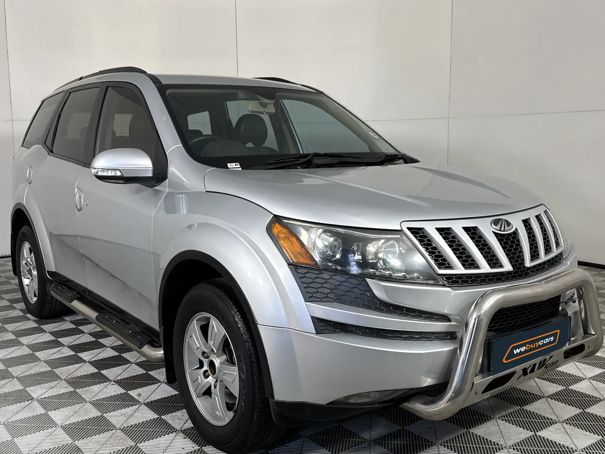 Mahindra XUV