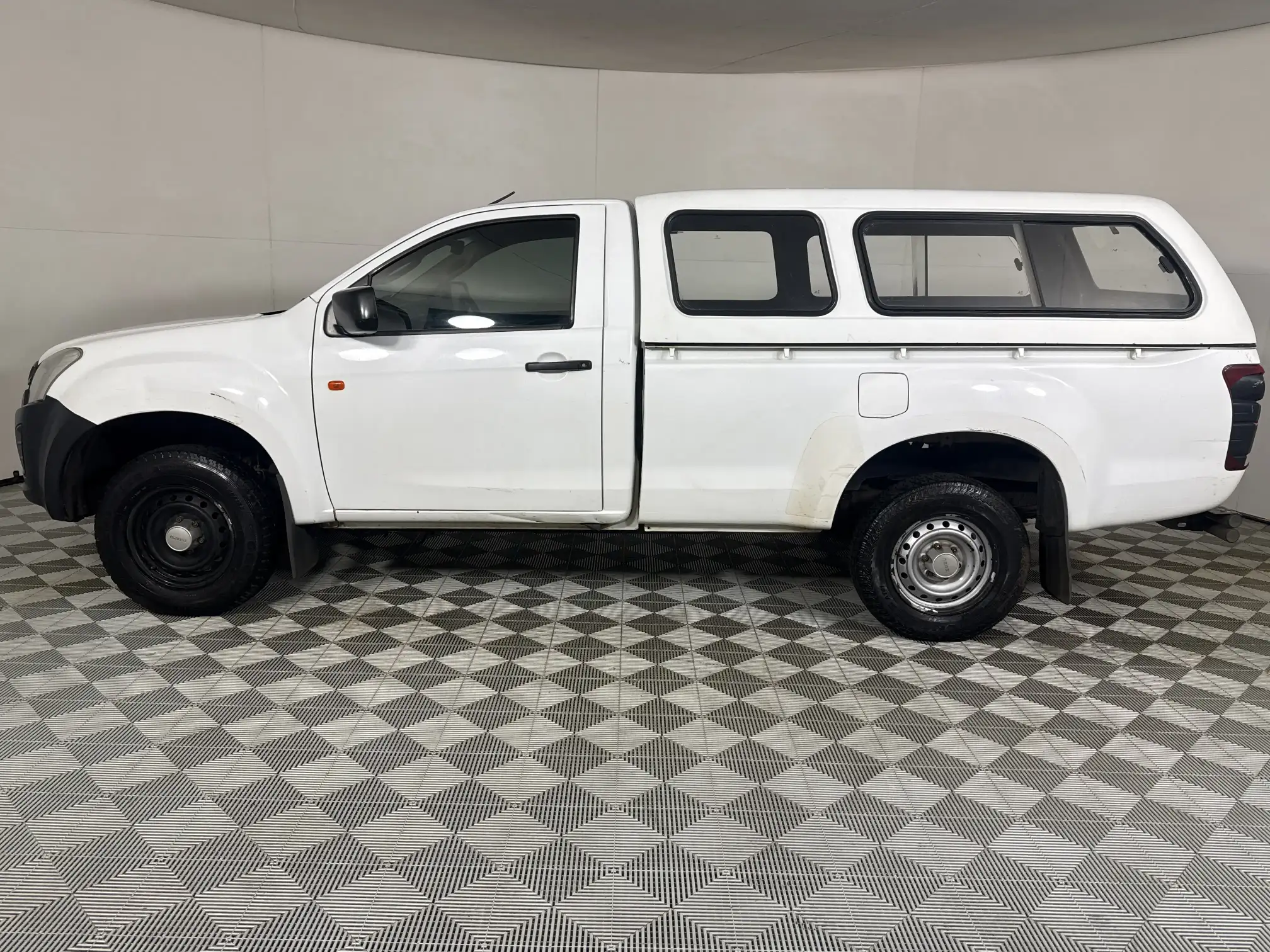 Isuzu KB