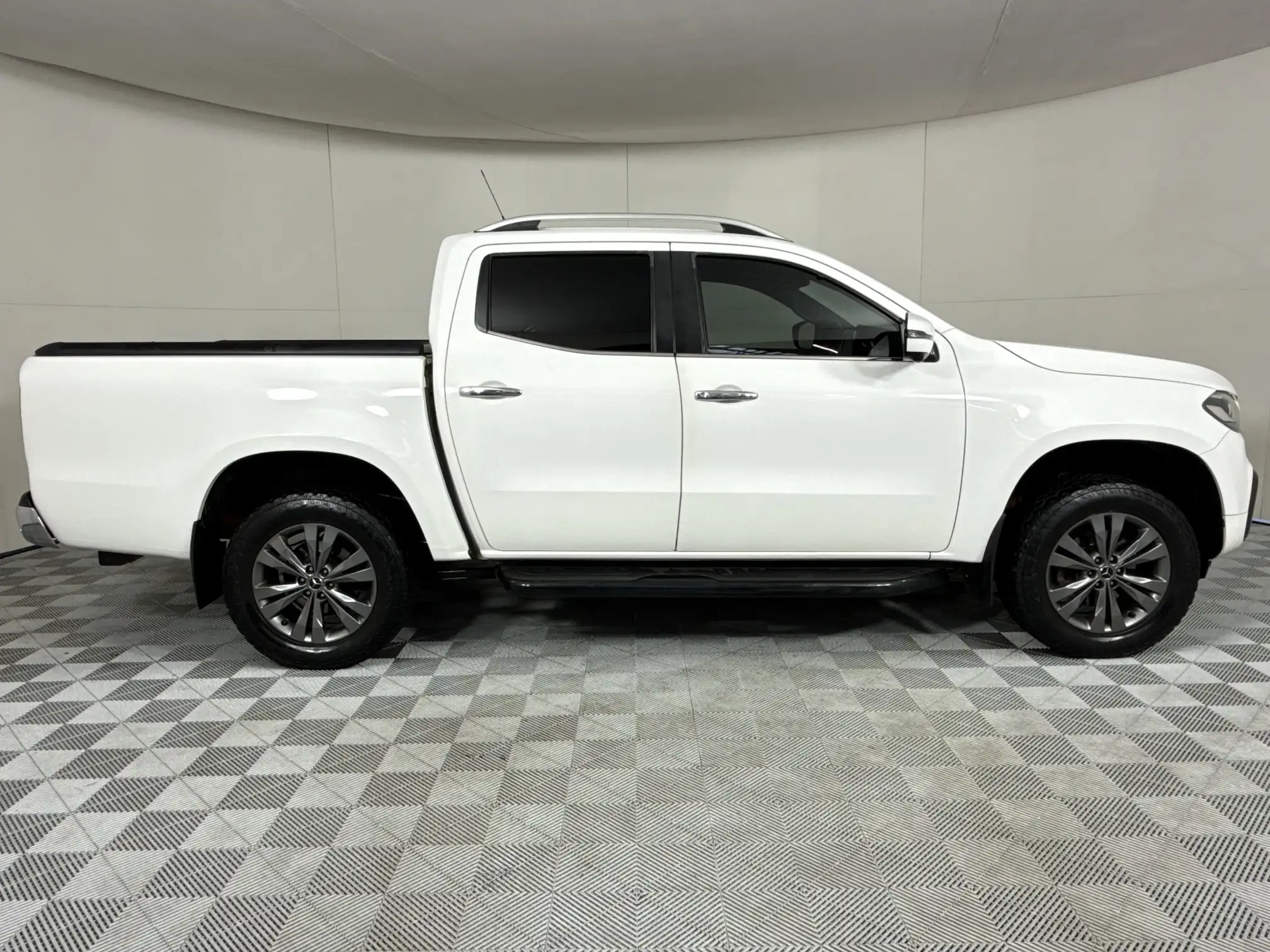 Mercedes-Benz X-Class