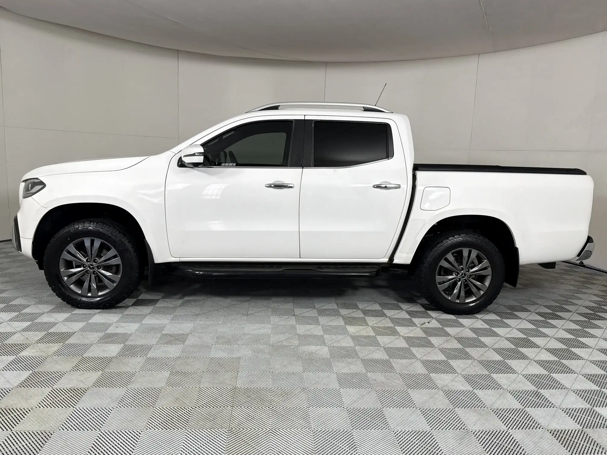 Mercedes-Benz X-Class