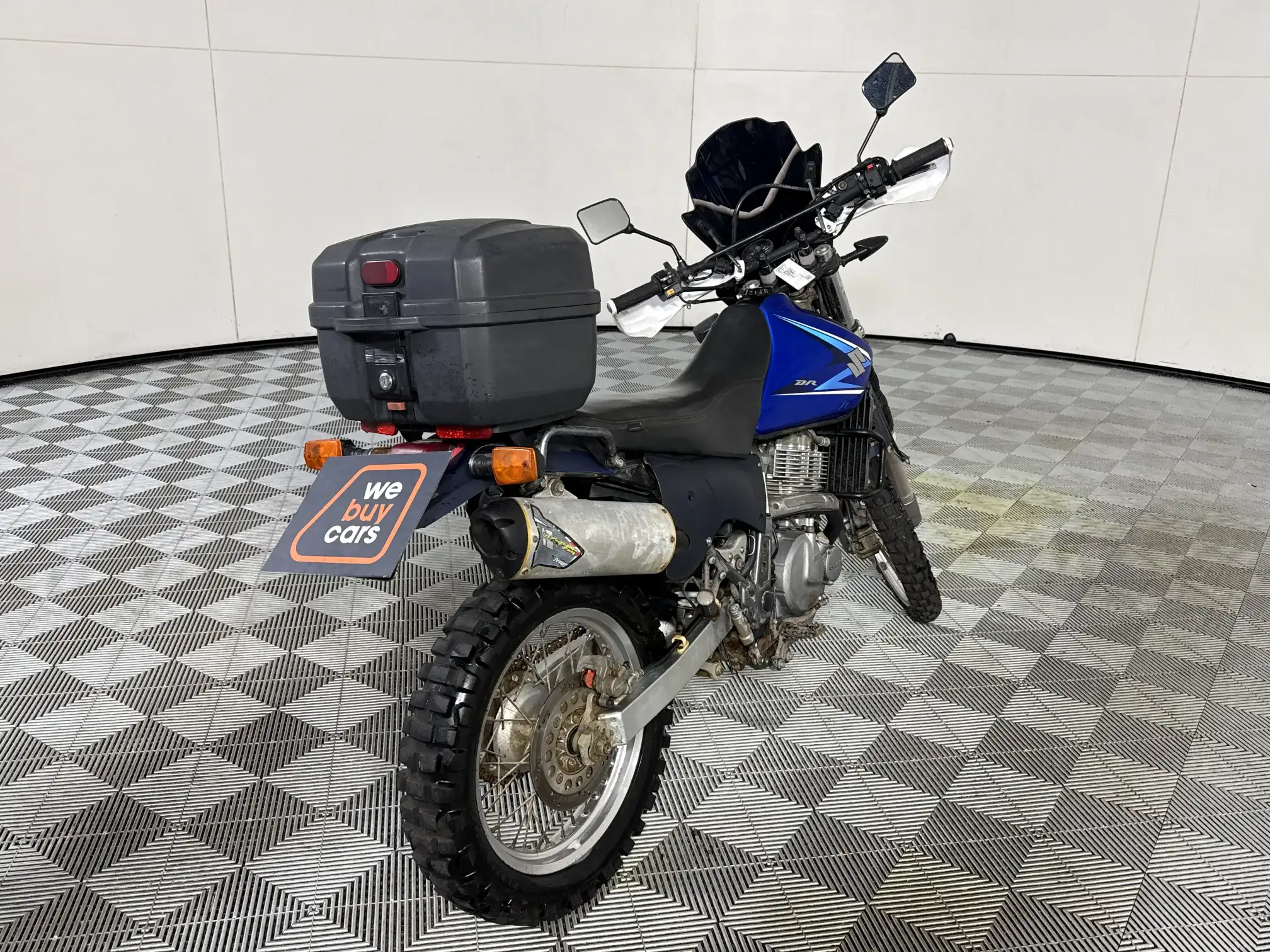Suzuki DR