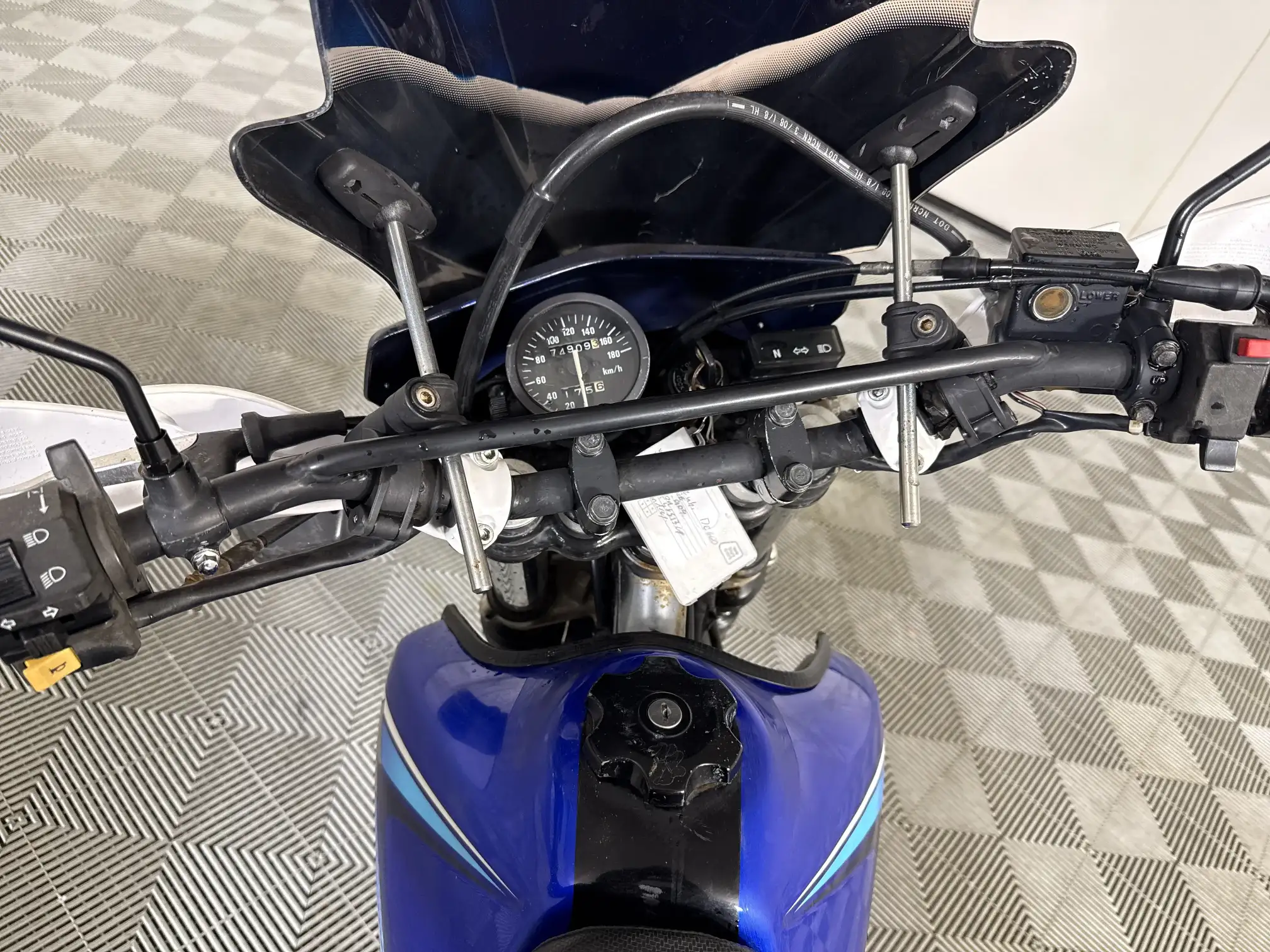 Suzuki DR