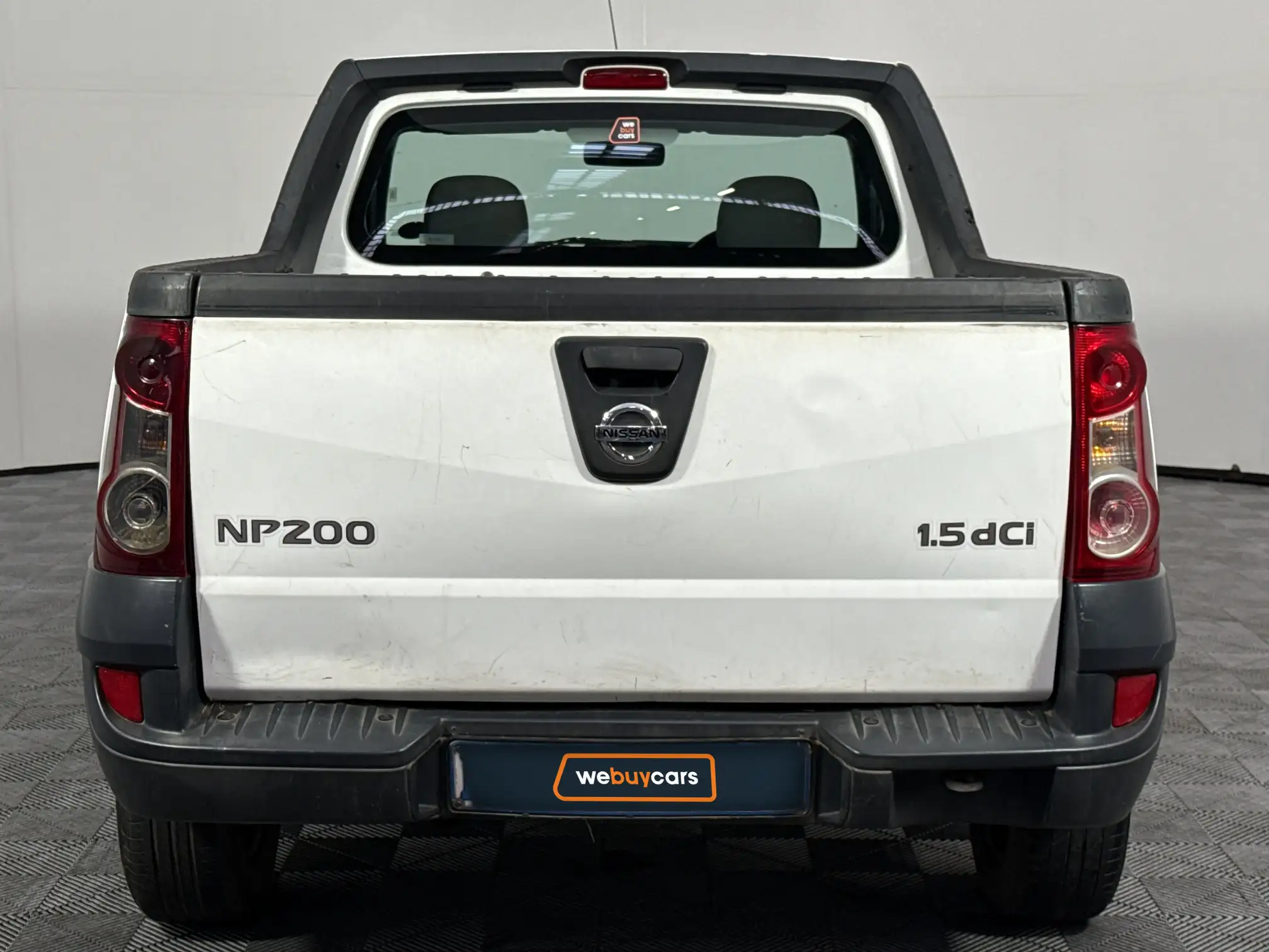 Nissan NP200