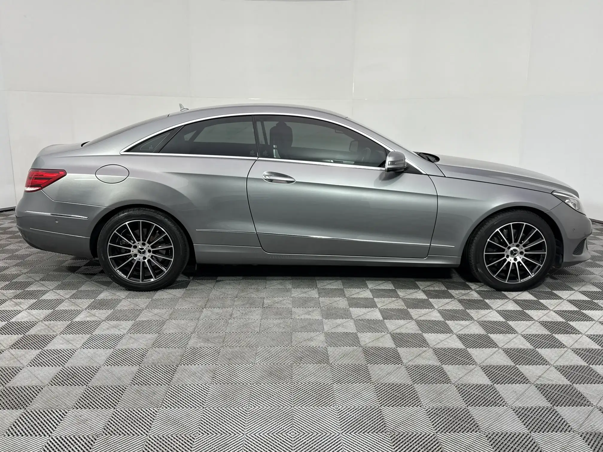 Mercedes-Benz E Class Coupe