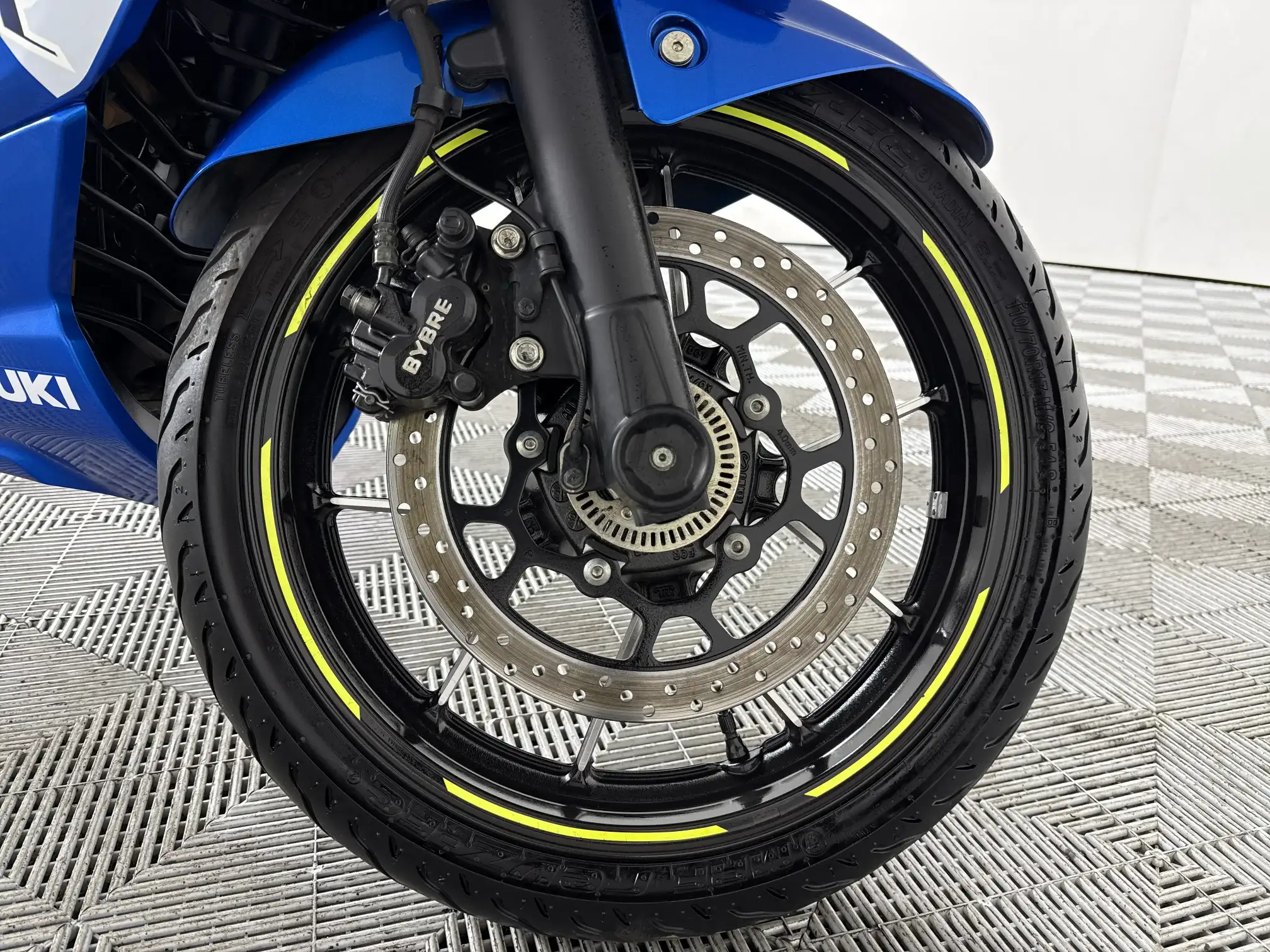 Suzuki GSX
