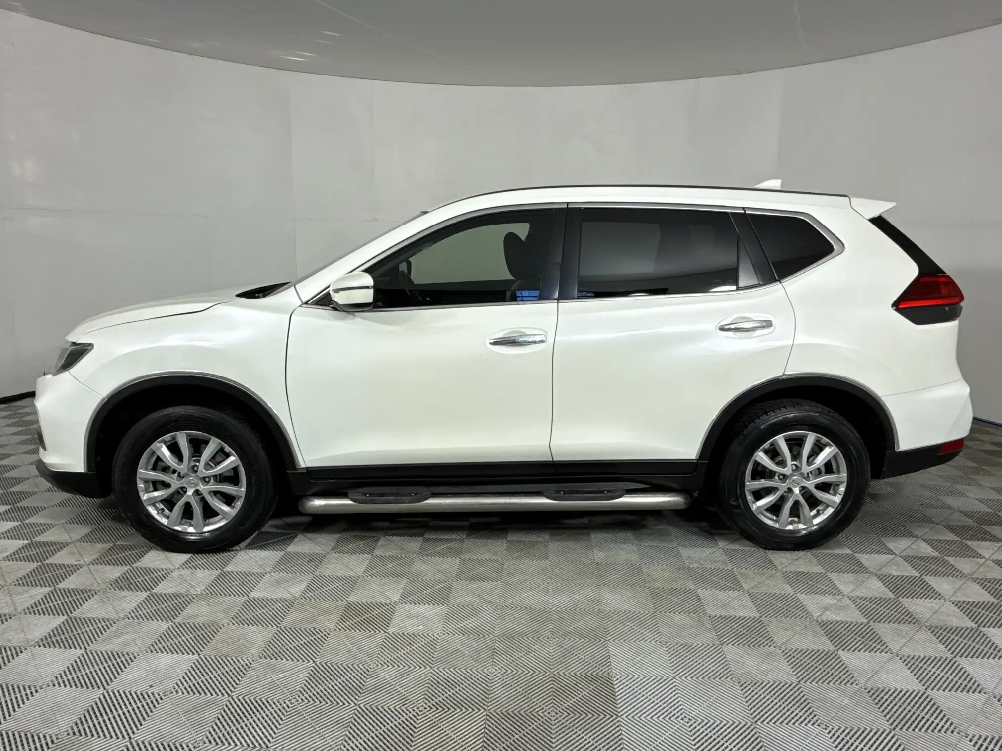 Nissan X Trail
