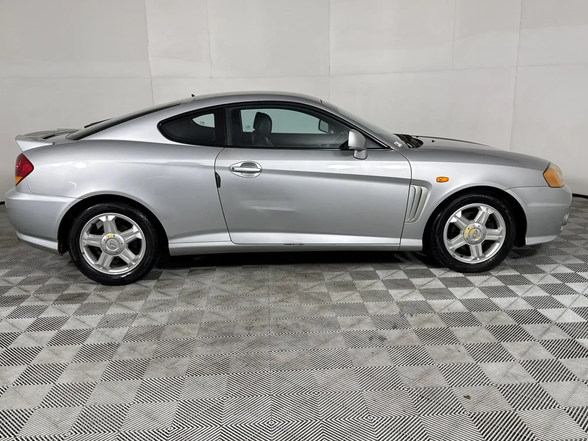 Hyundai Tiburon