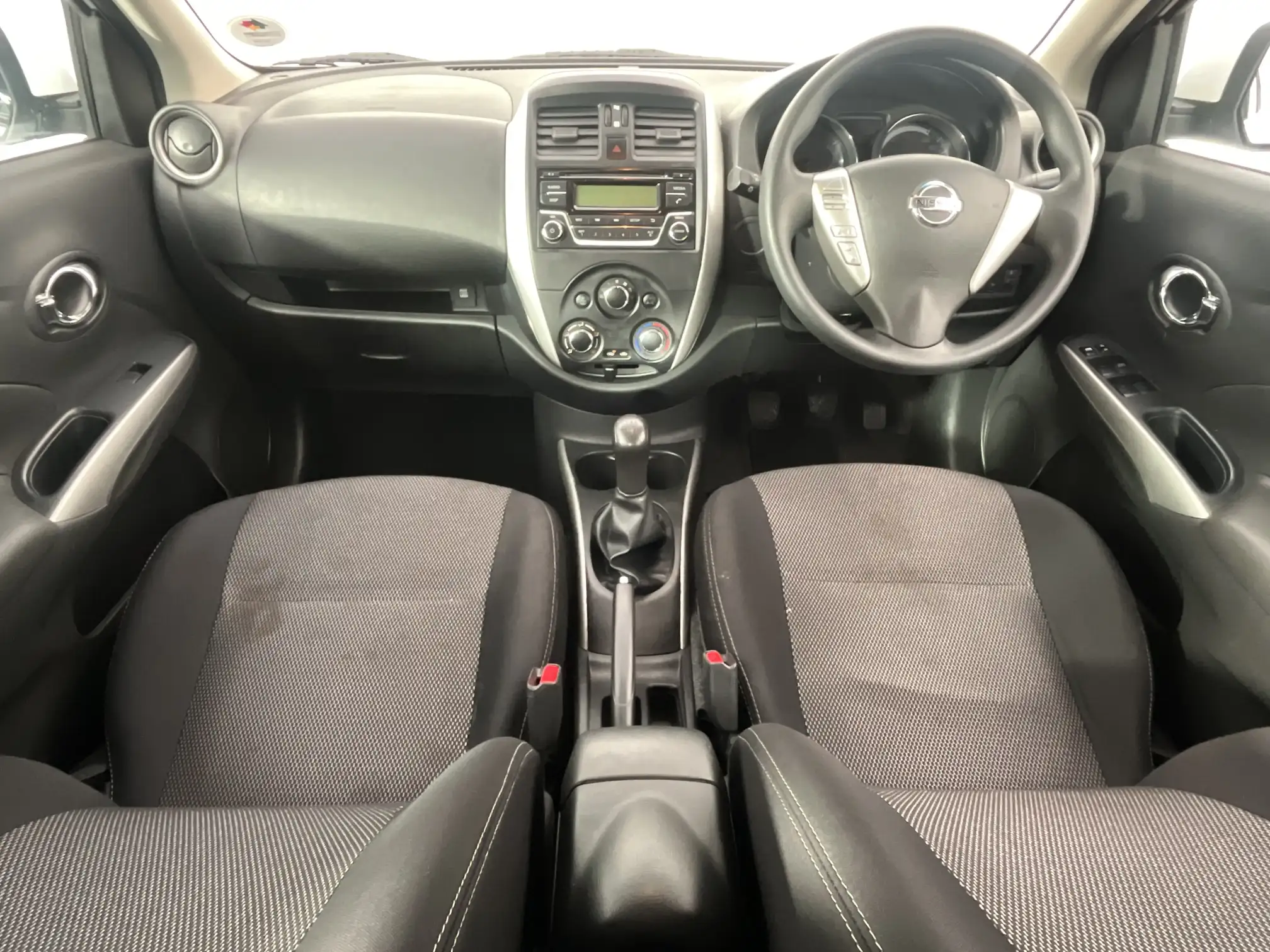 Nissan Almera
