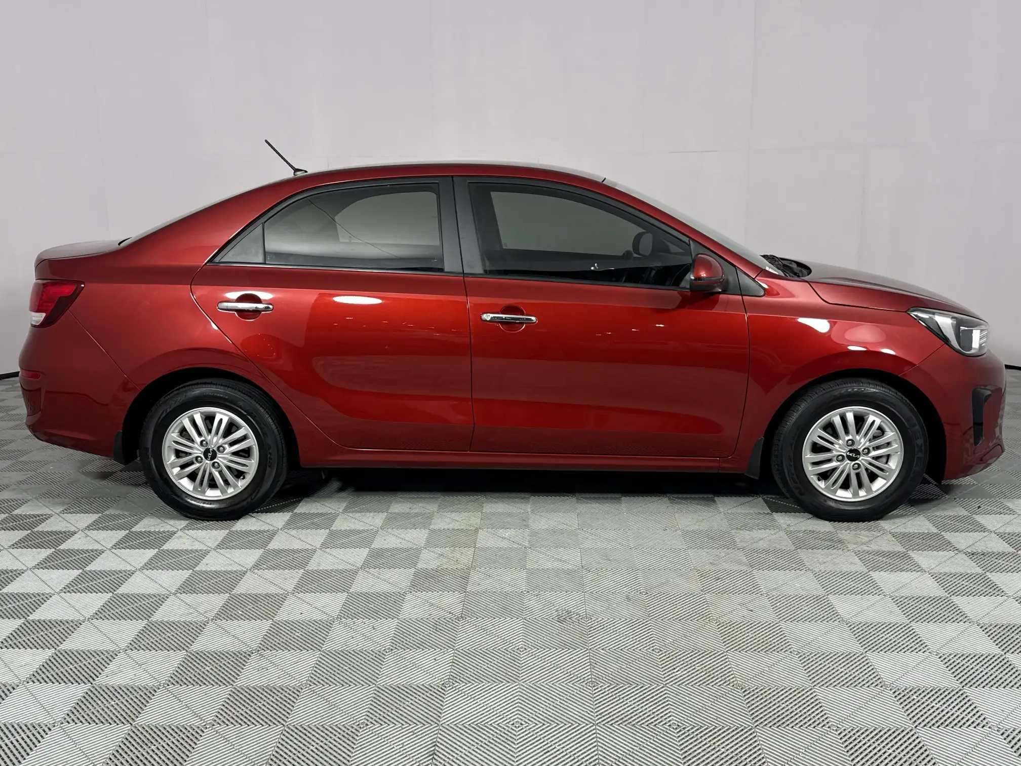 KIA Pegas