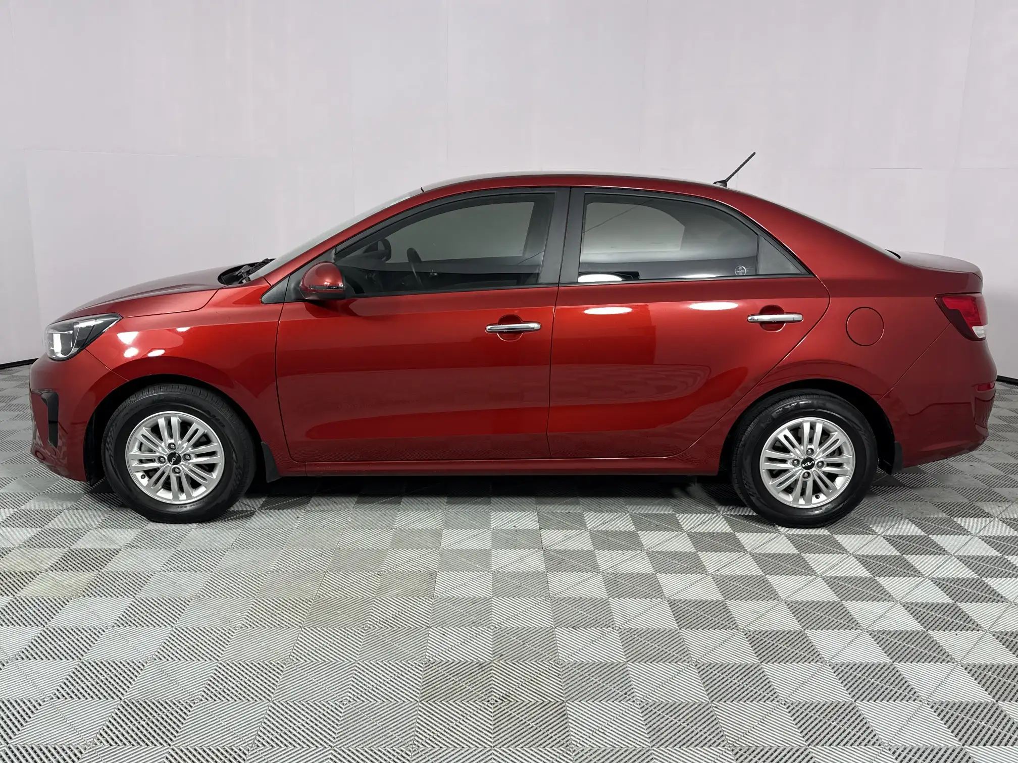 KIA Pegas