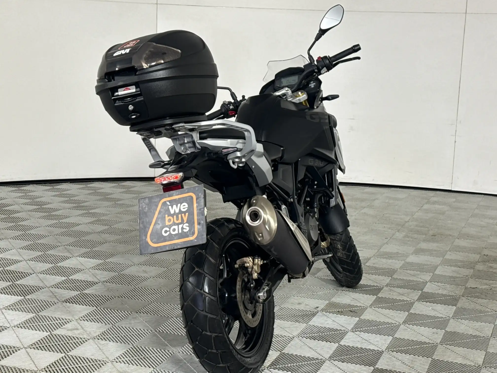 BMW C