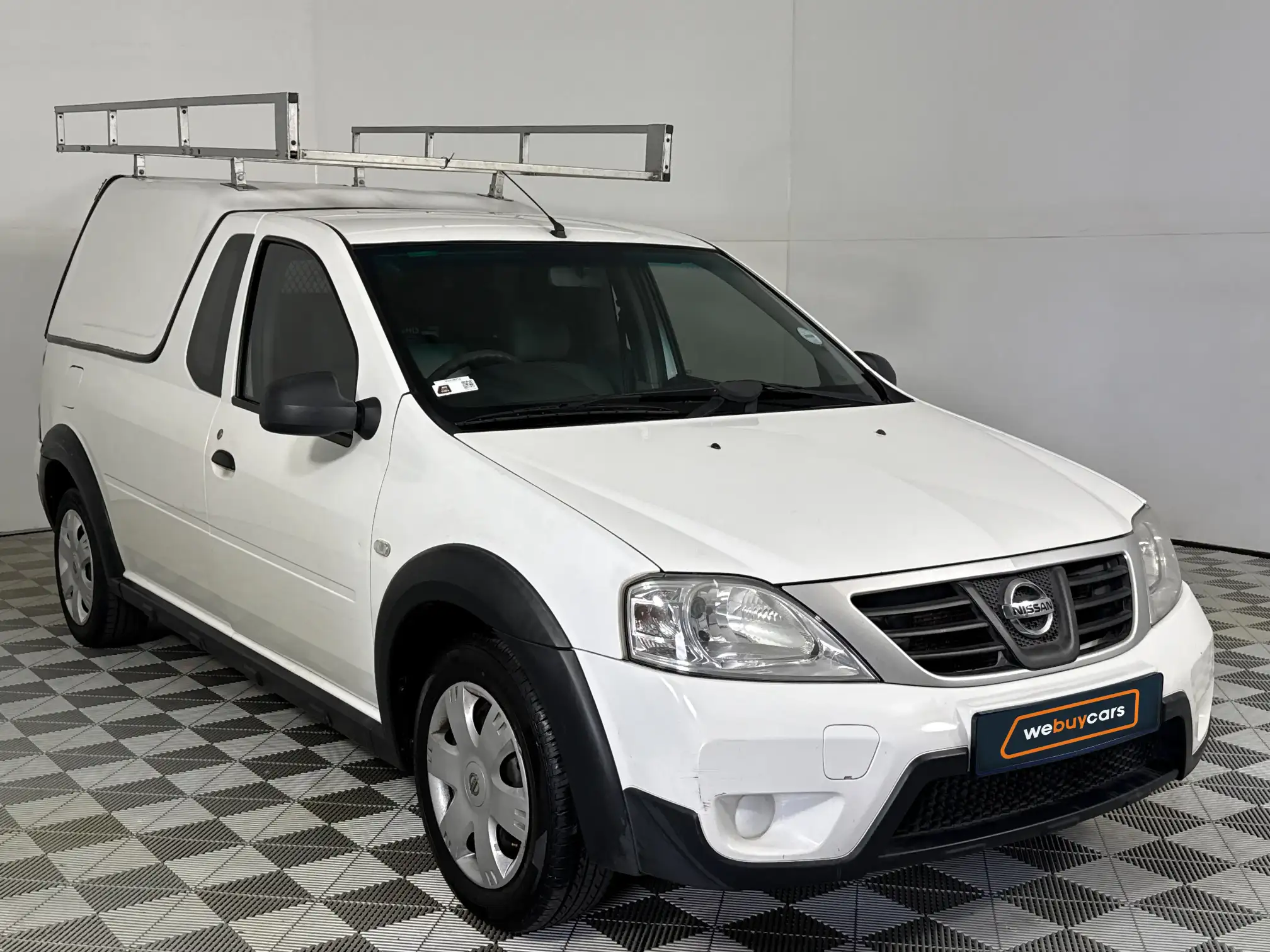 Nissan NP200