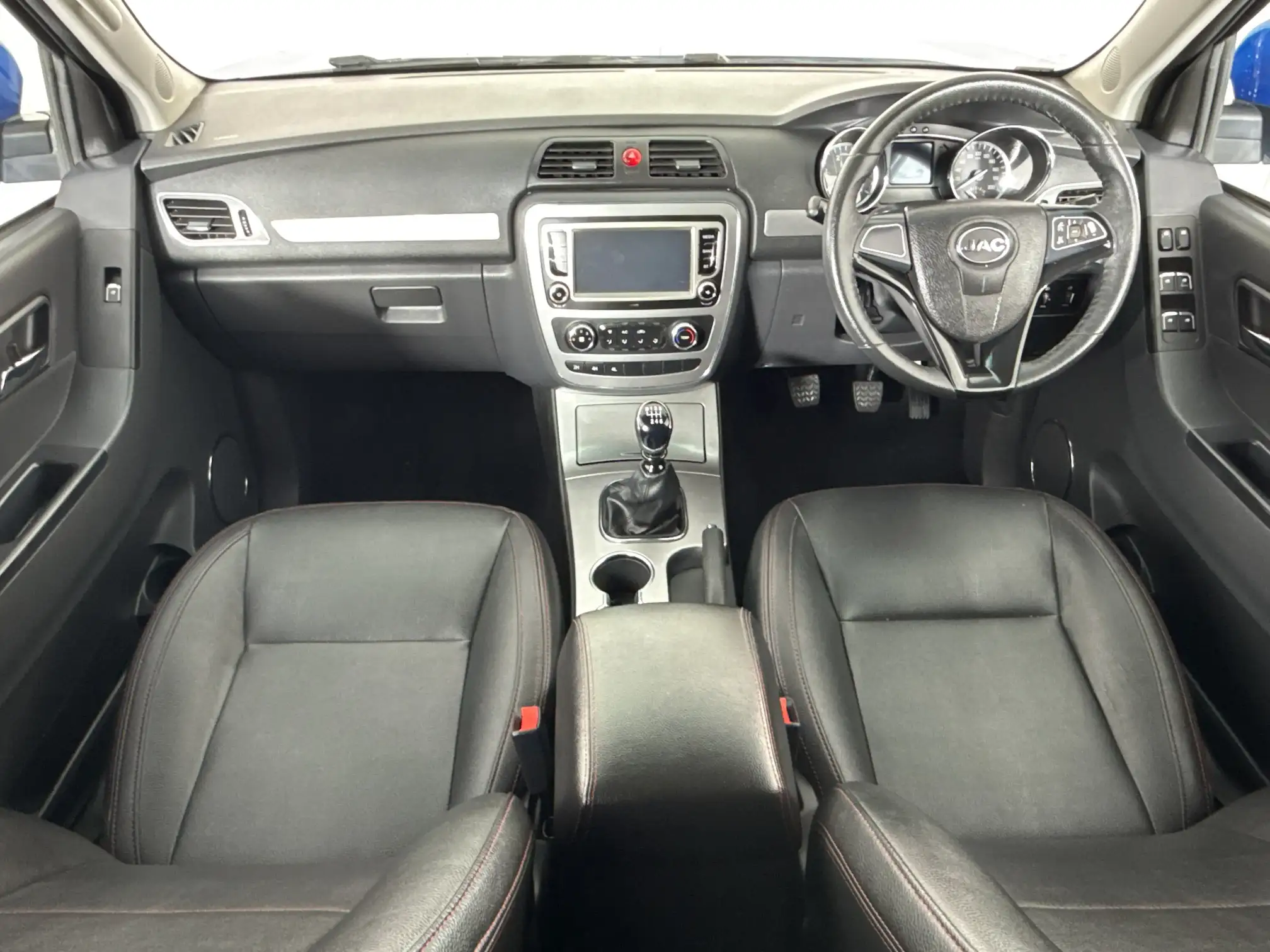 JAC T6