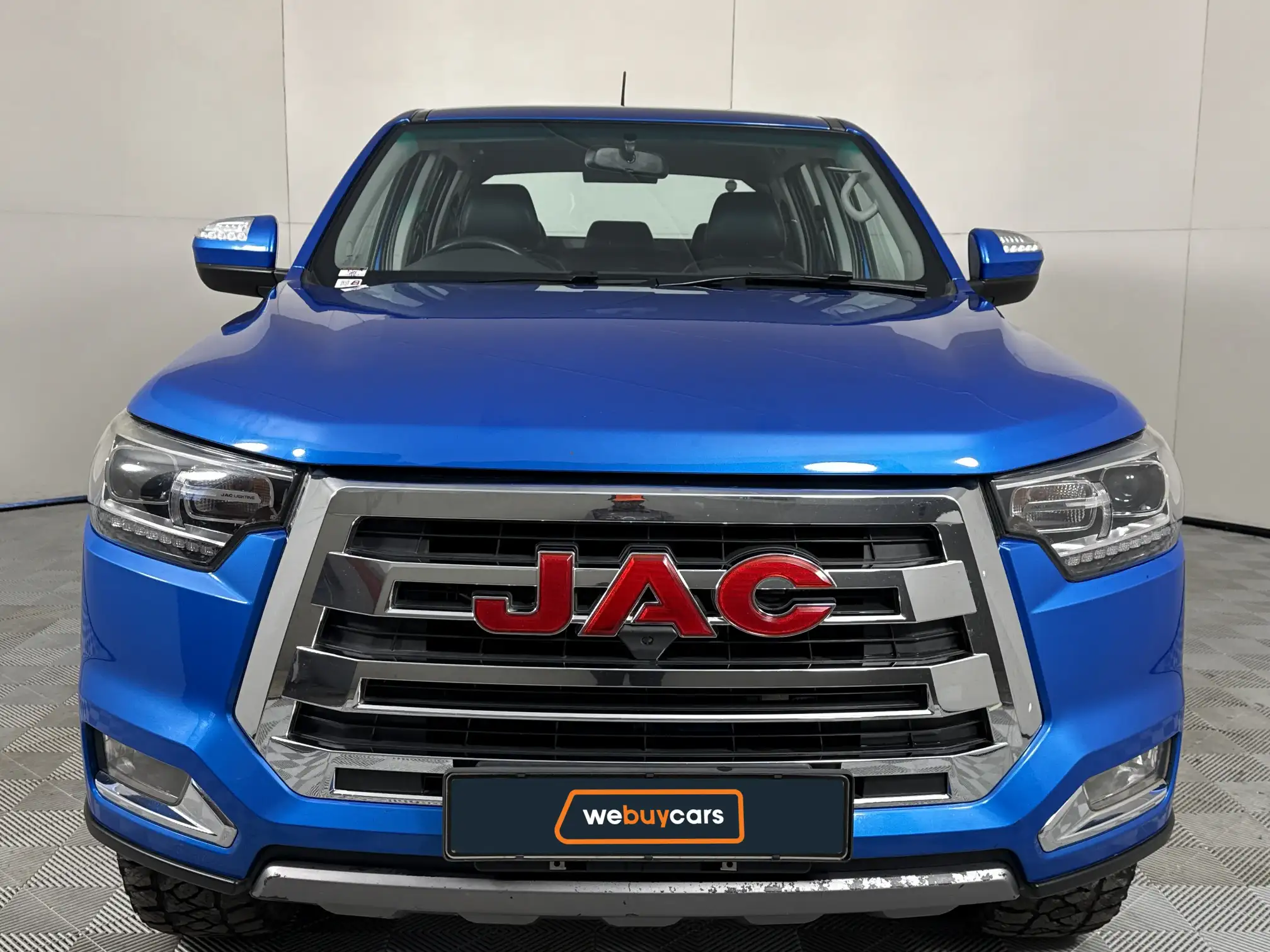 JAC T6