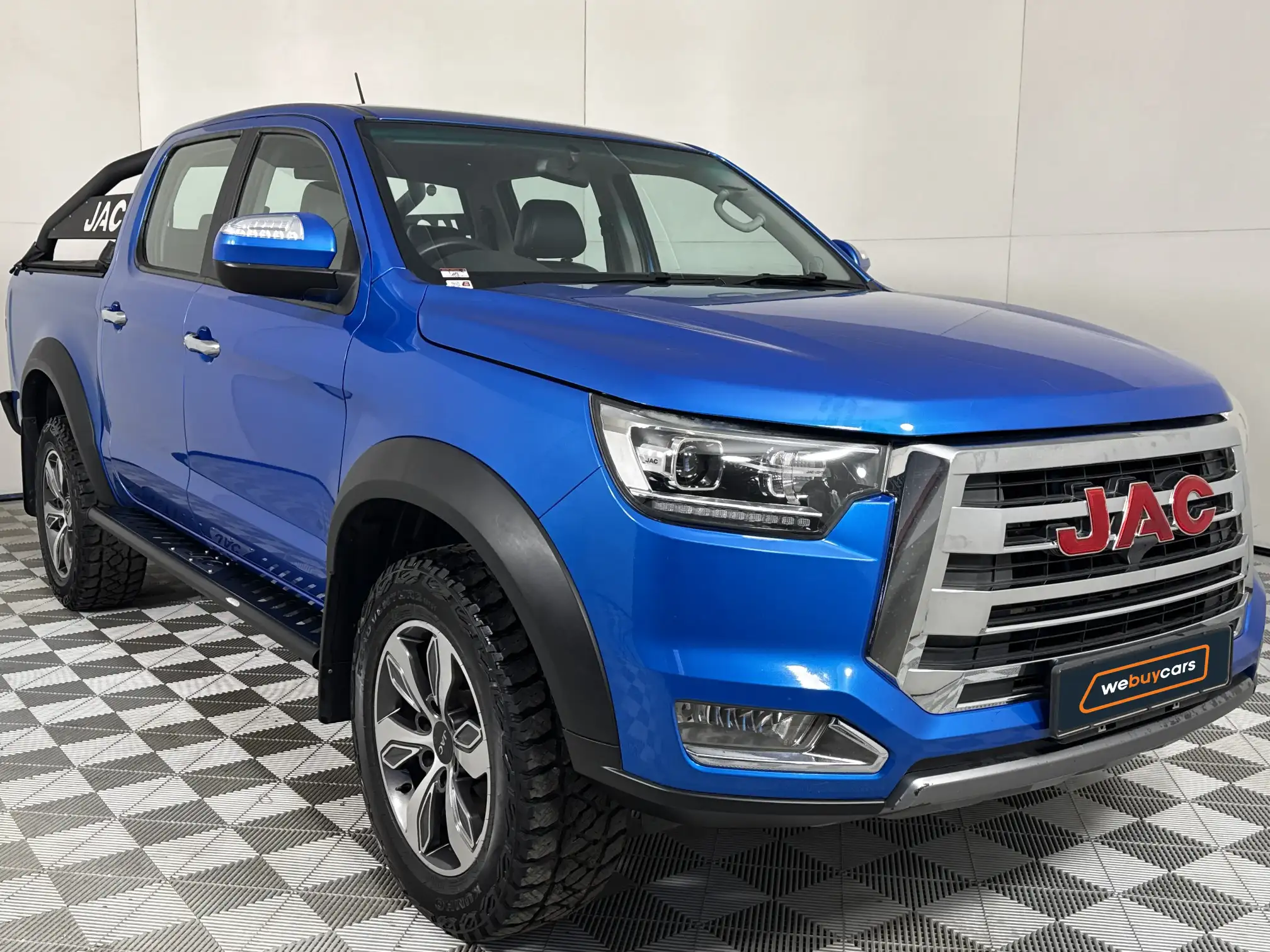 JAC T6