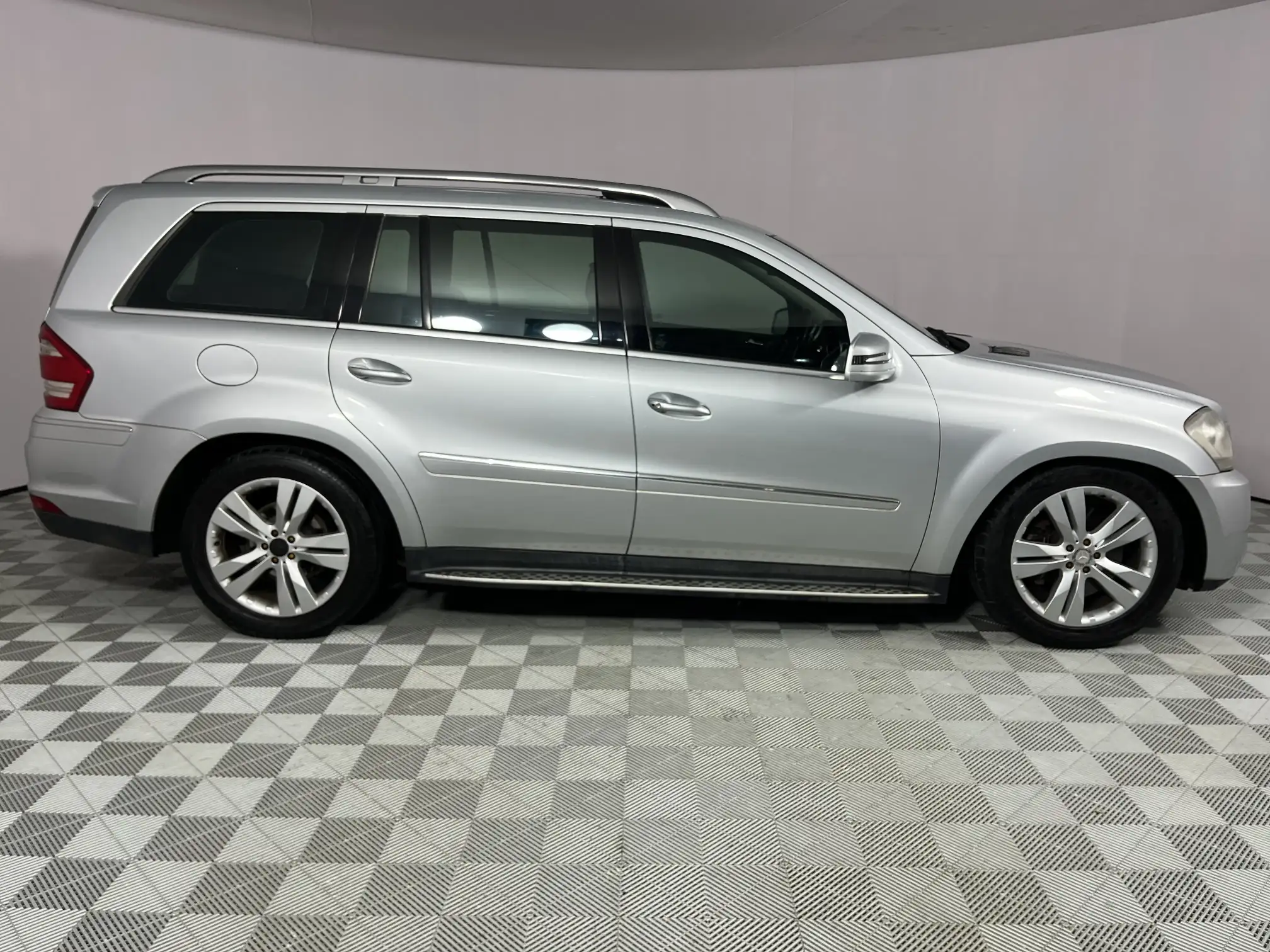 Mercedes-Benz GL Class