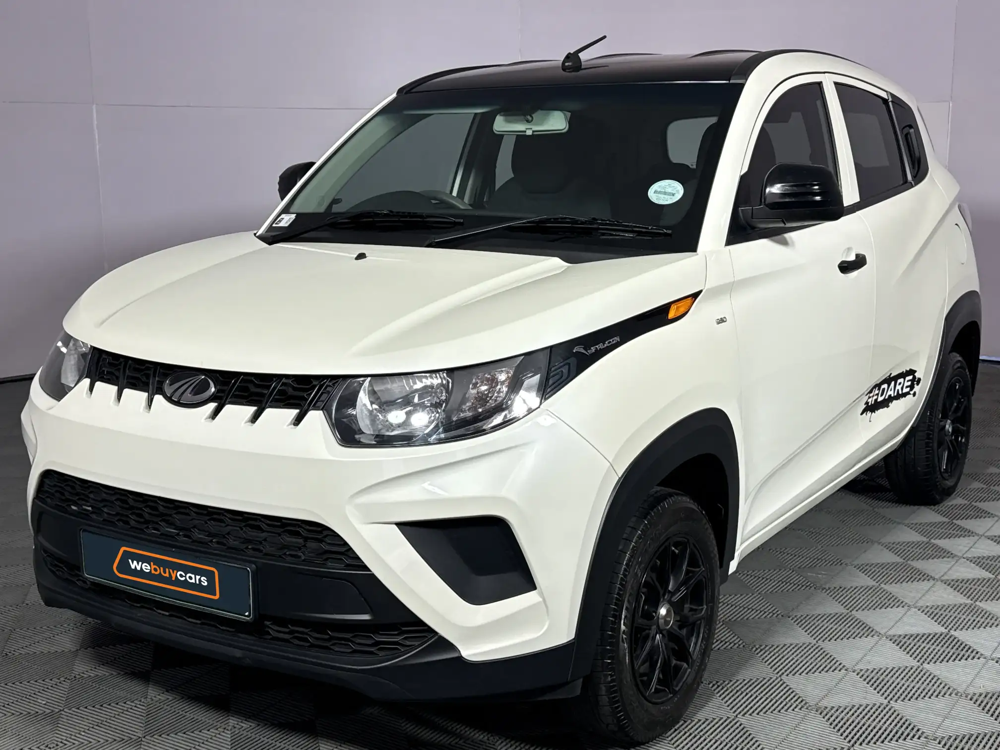 2022 Mahindra KUV 100