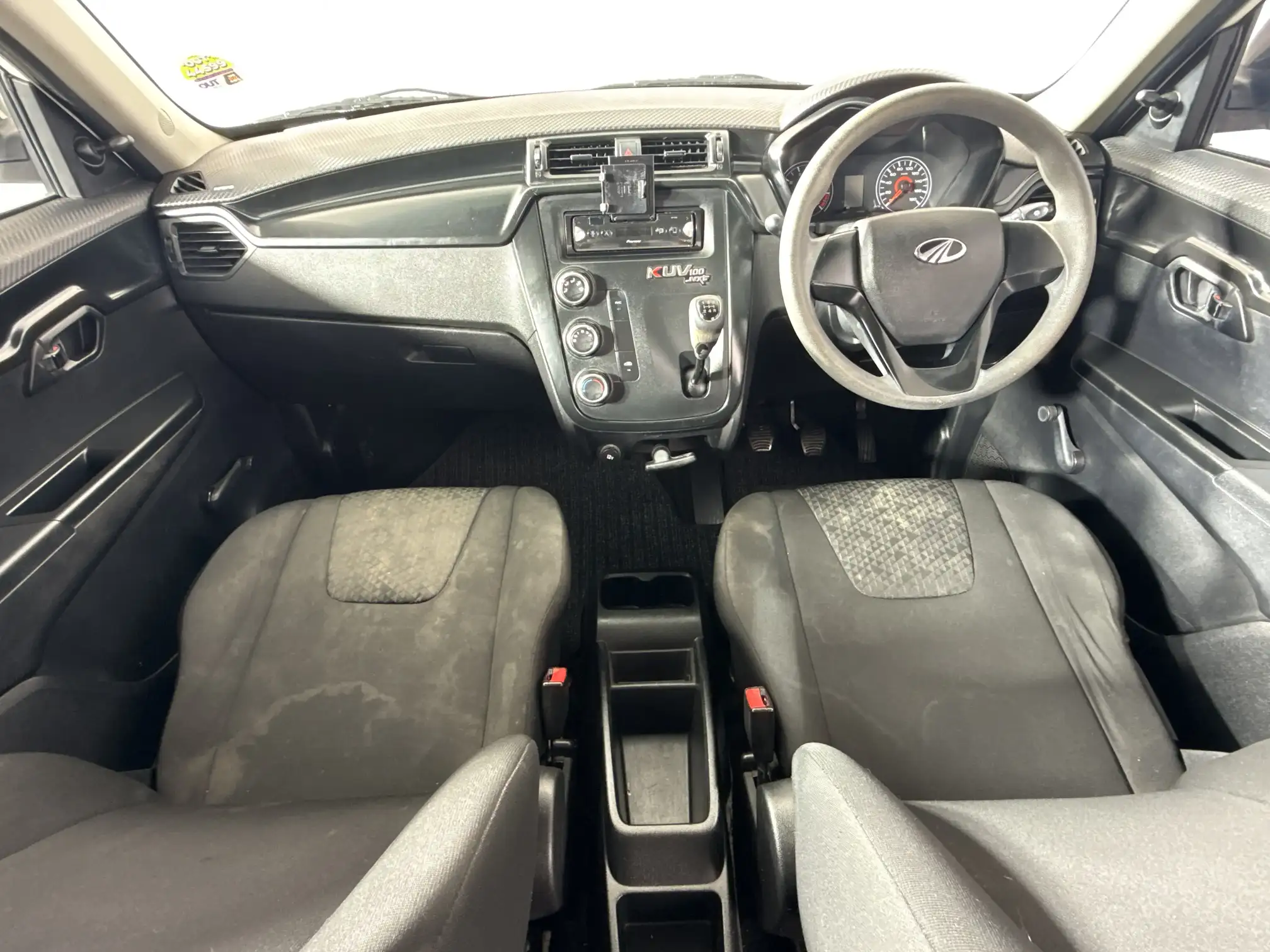 Mahindra KUV 100
