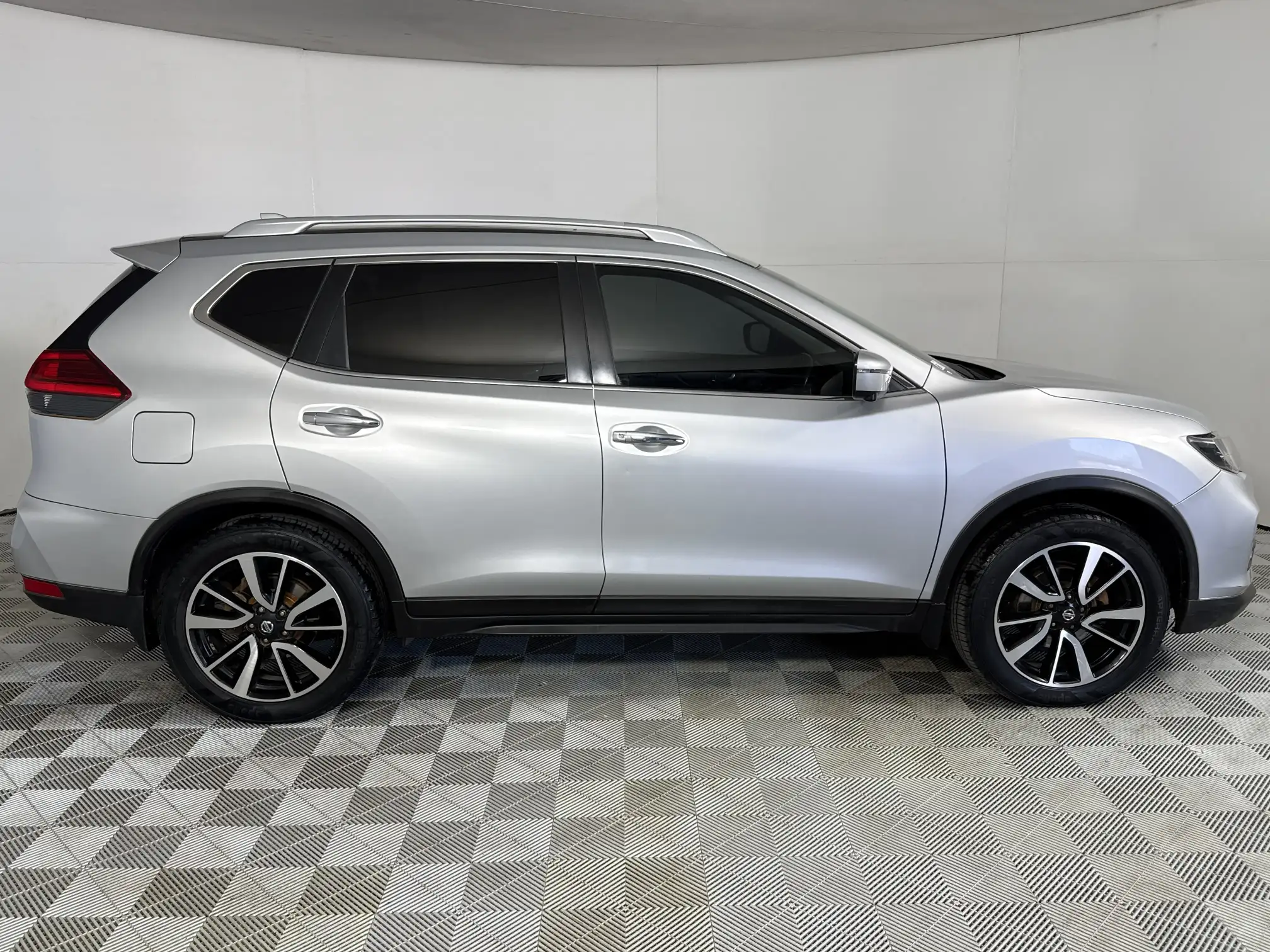 Nissan X Trail